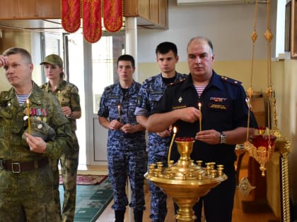 В Георгиевском храме Майкопа прошел молебен князю Владимиру — небесному покровителю Росгвардии