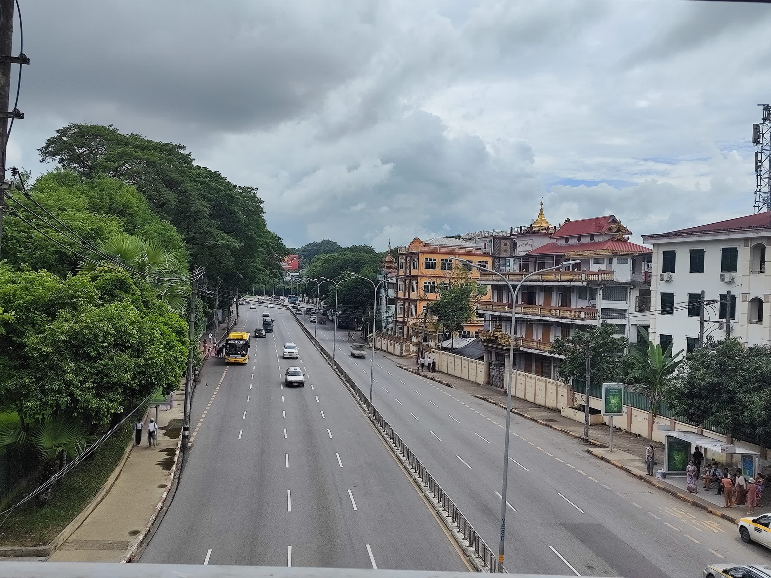 View of Kabar Aye road from overpass