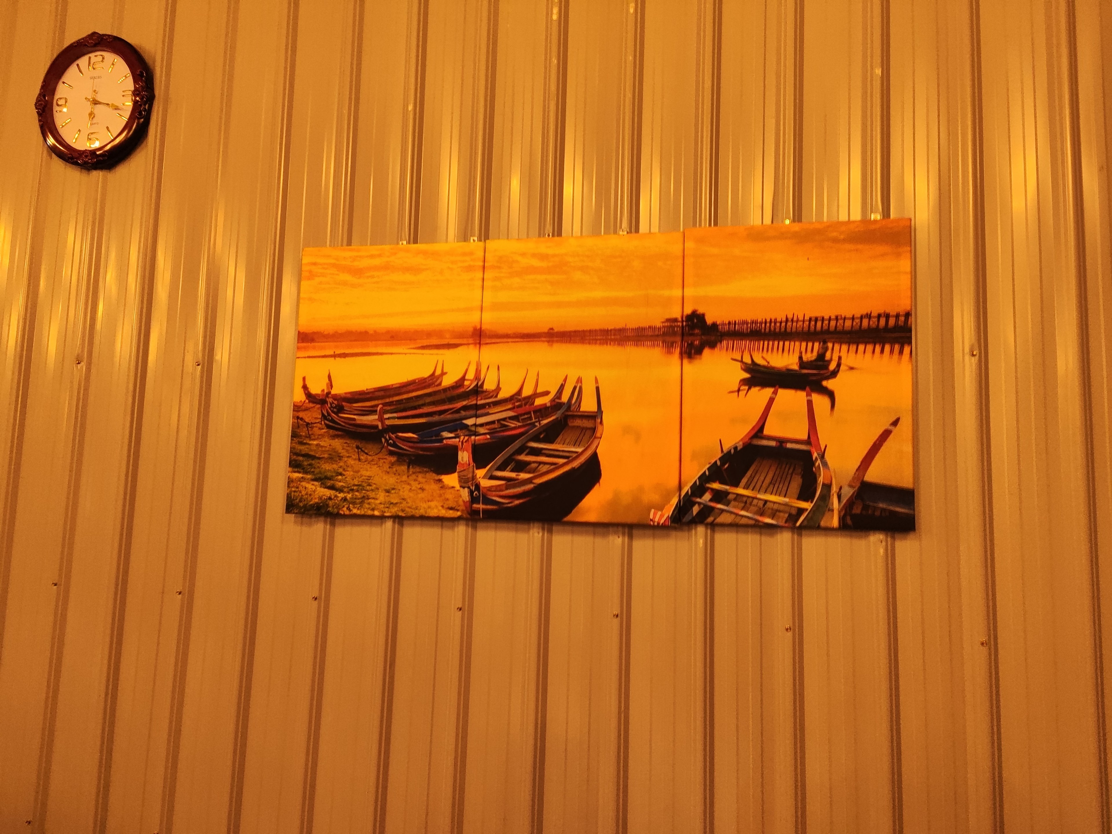 the_harbours_painting_on_the_wall
