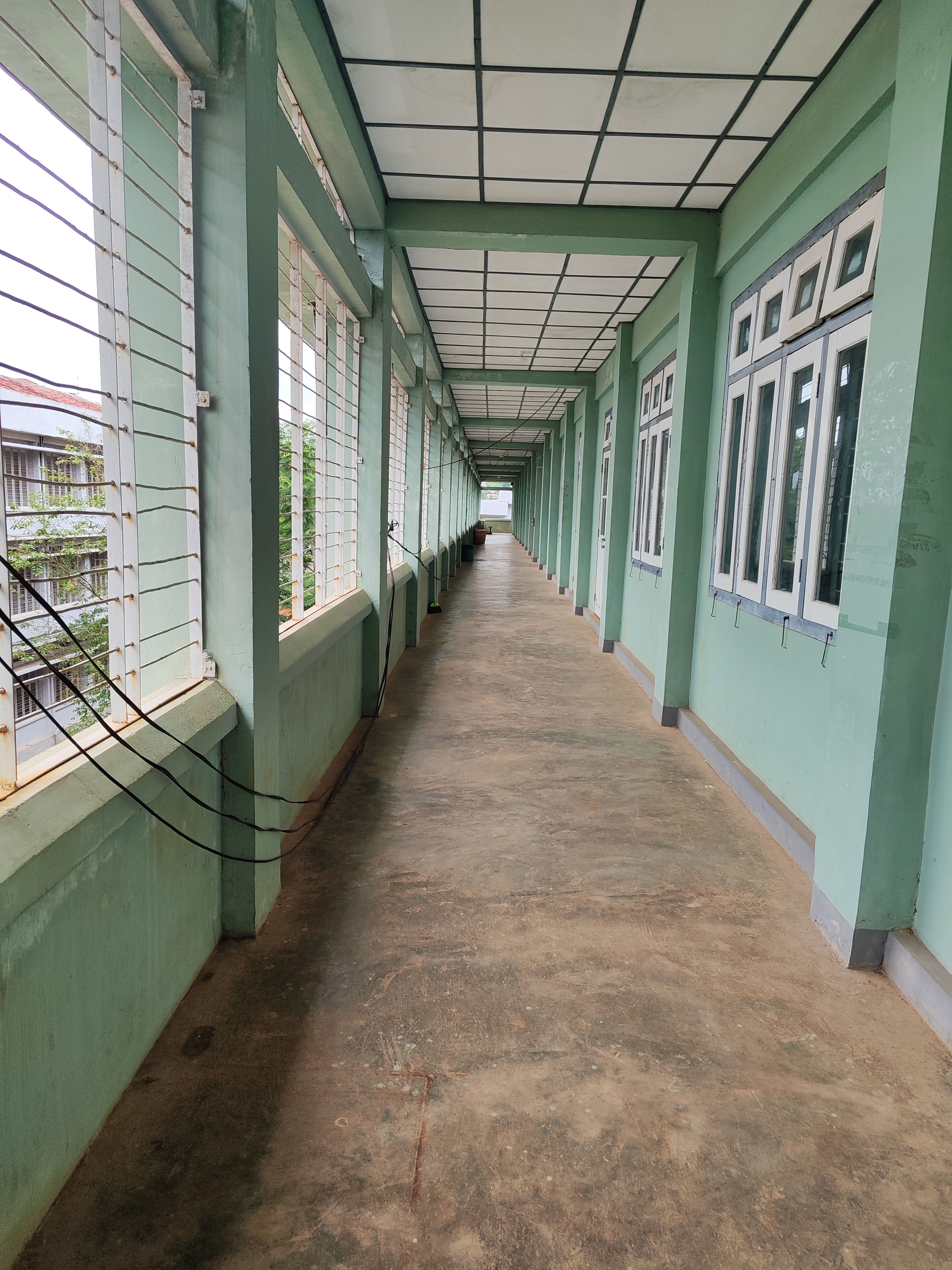 taunggyi_university_english_department_corridor
