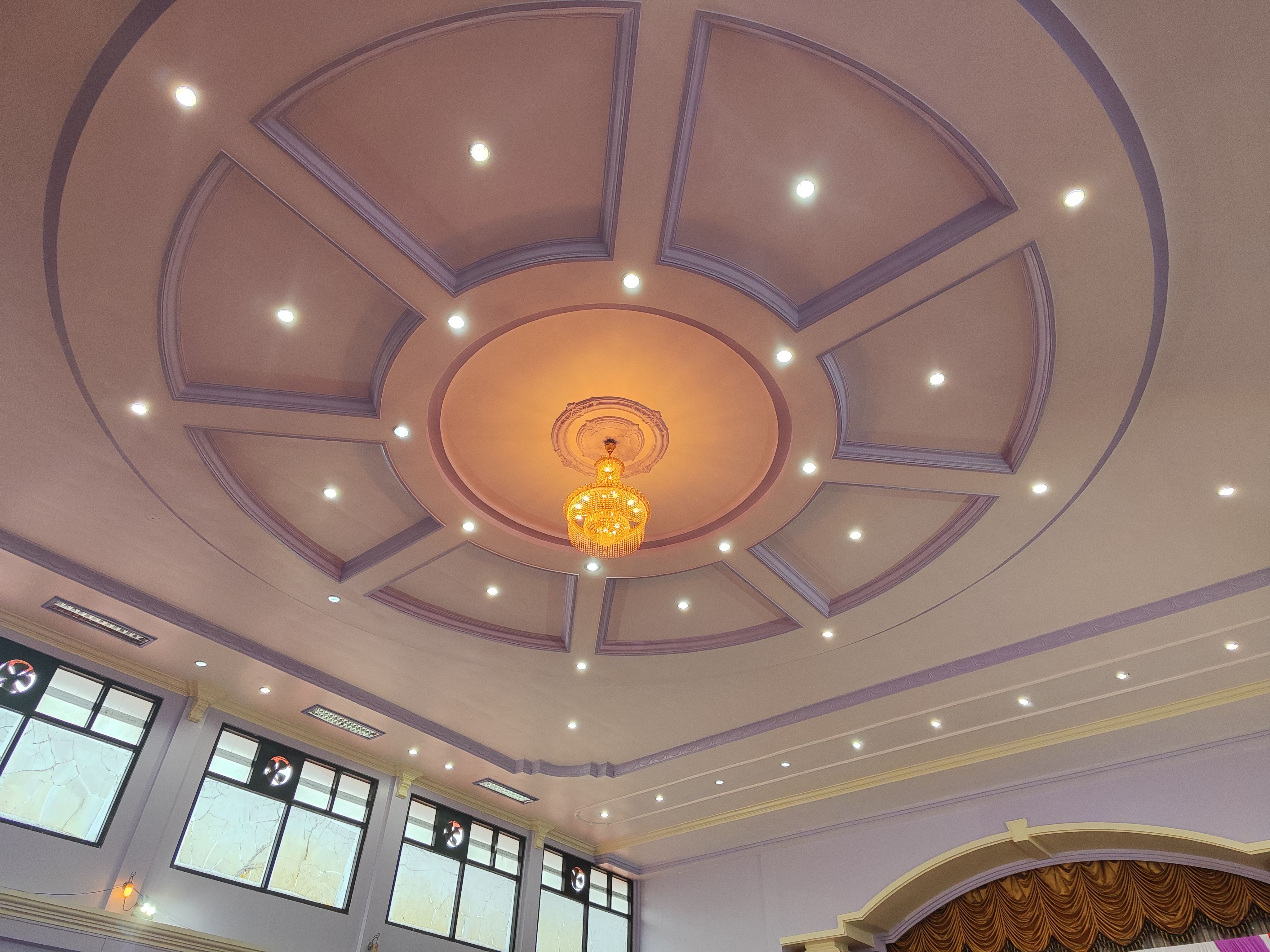 san_san_hall_ceiling