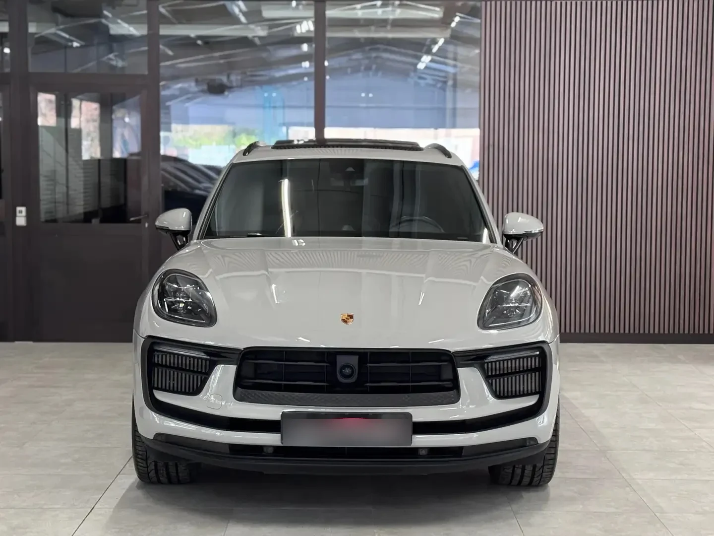 Porsche Macan 3