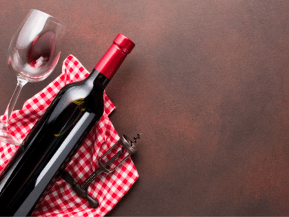 В Госдуме рассказали, как покупка иностранного вина способствует убийству наших солдат