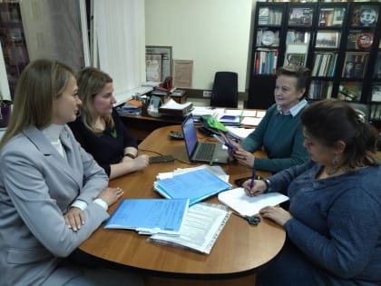 Рабочая встреча членов комиссии по коммуникациям, информационной политике и открытости власти Общественной палаты г.о. Королев с заместителем председателя профильной комиссии по ко