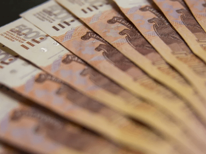 В Минфине РФ подтвердили намерение платить по госдолгу в рублях