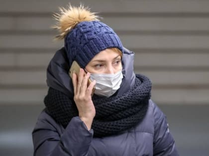 Рекомендация для россиян продолжать носить маски сохраняется