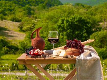 «Ъ»: Грузия вышла на первое место по поставкам вин в Россию, опередив Италию