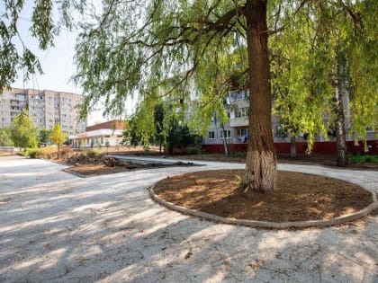 Ход работы по благоустройству сквера Защитников Родины проверили в Подольске