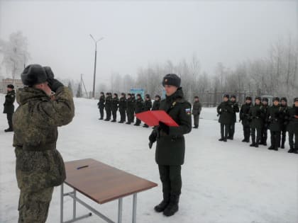 Принятие присяги в зенитно-ракетном полку