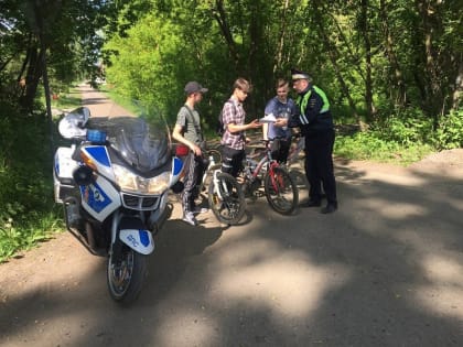 Воскресенские госавтоинспекторы напомнили водителям мототехники о безопасности на дороге