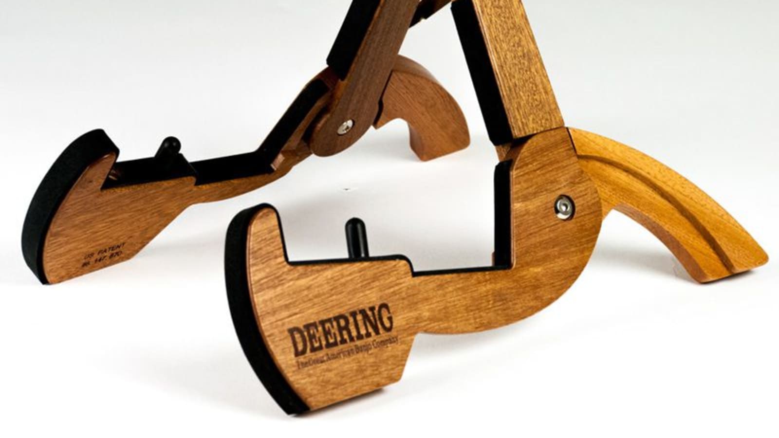 Deering Wooden Banjo Stand