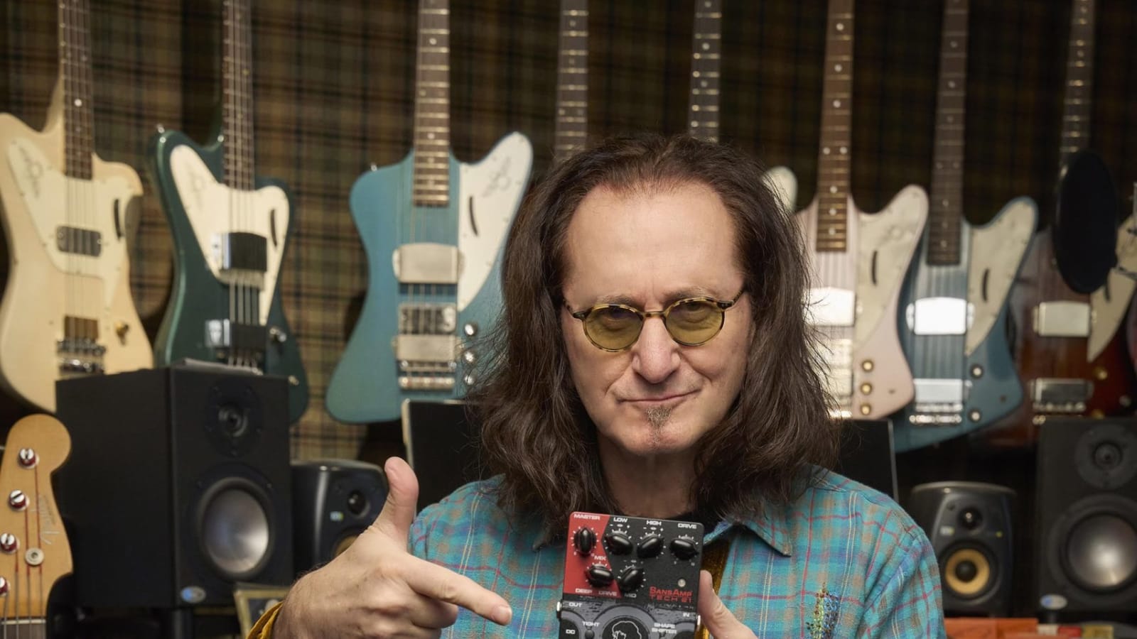 Geddy Lee and Tech 21 Present the Special Charity Edition MP40 Signature SansAmp