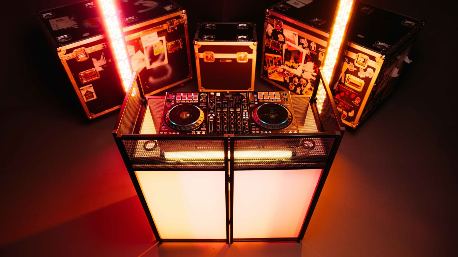 Frameworks DJ Facade from Gator Frameworks