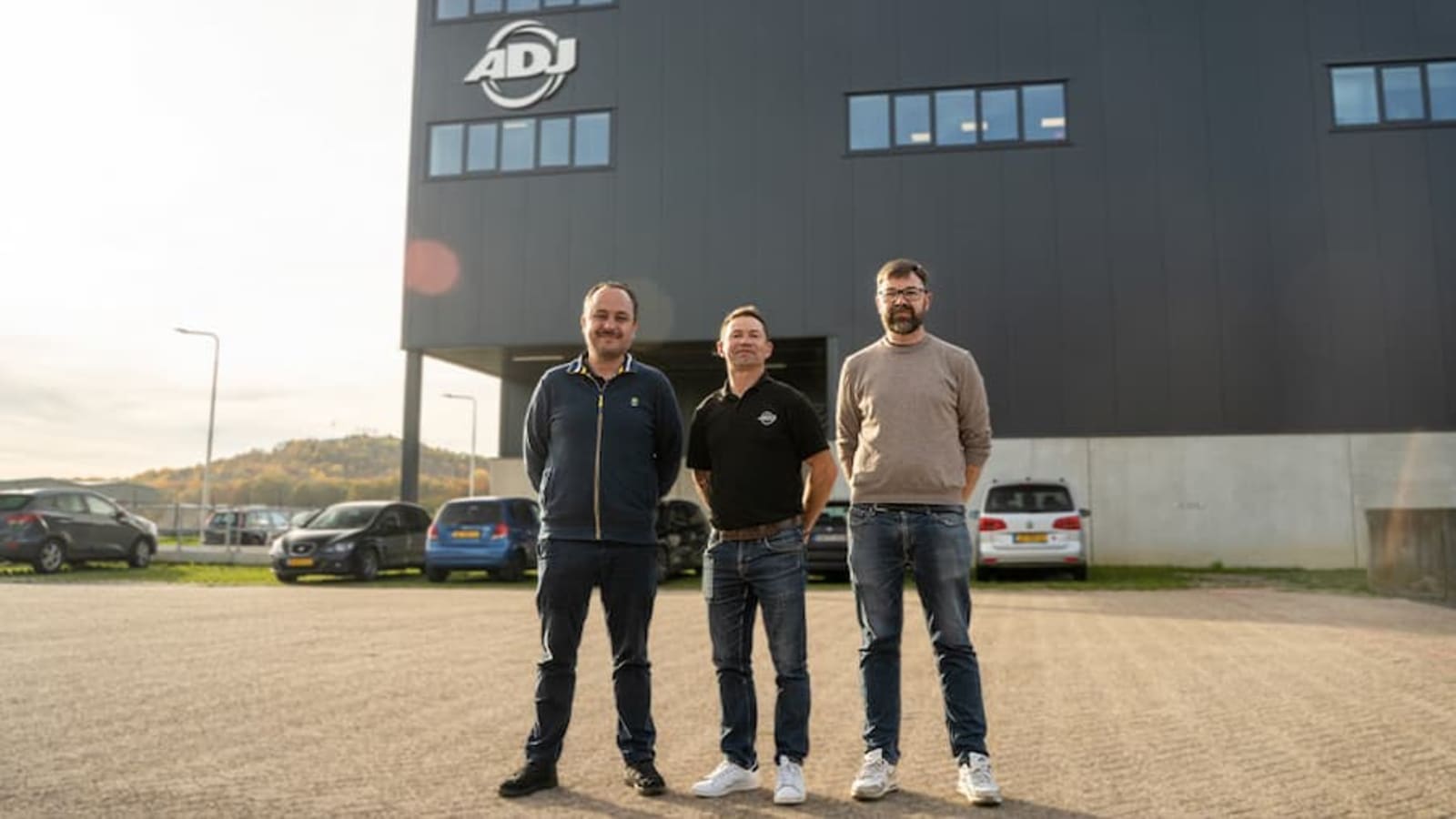 ADJ Announces New Strategic Distribution Partnership with Sacom AG in Switzerland