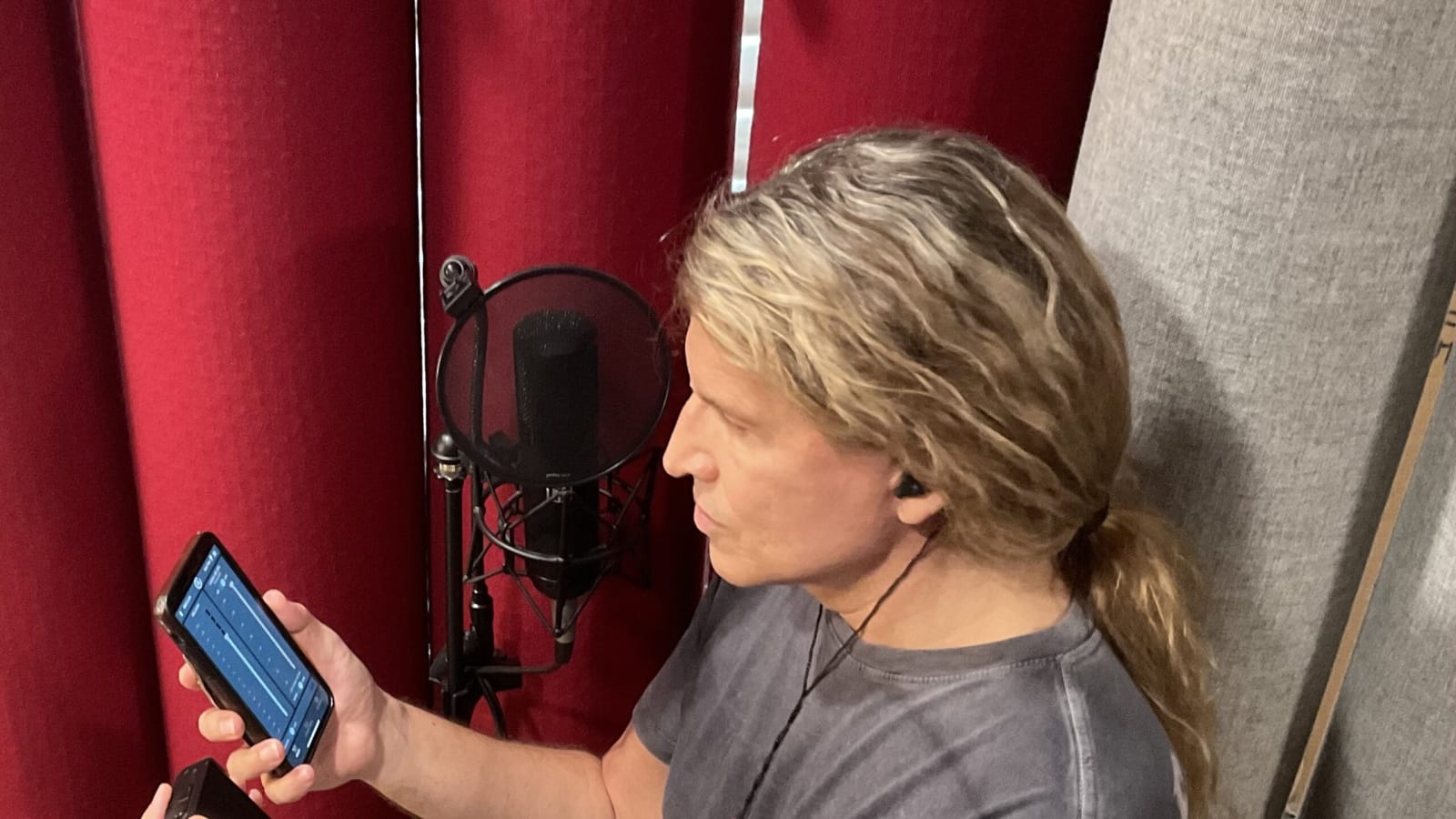 Acclaimed Rock Vocalist Mitch Malloy Finds New Inspiration in the Studio with the ASI Audio x Sensaphonics 3DME Music Enhancement IEM System