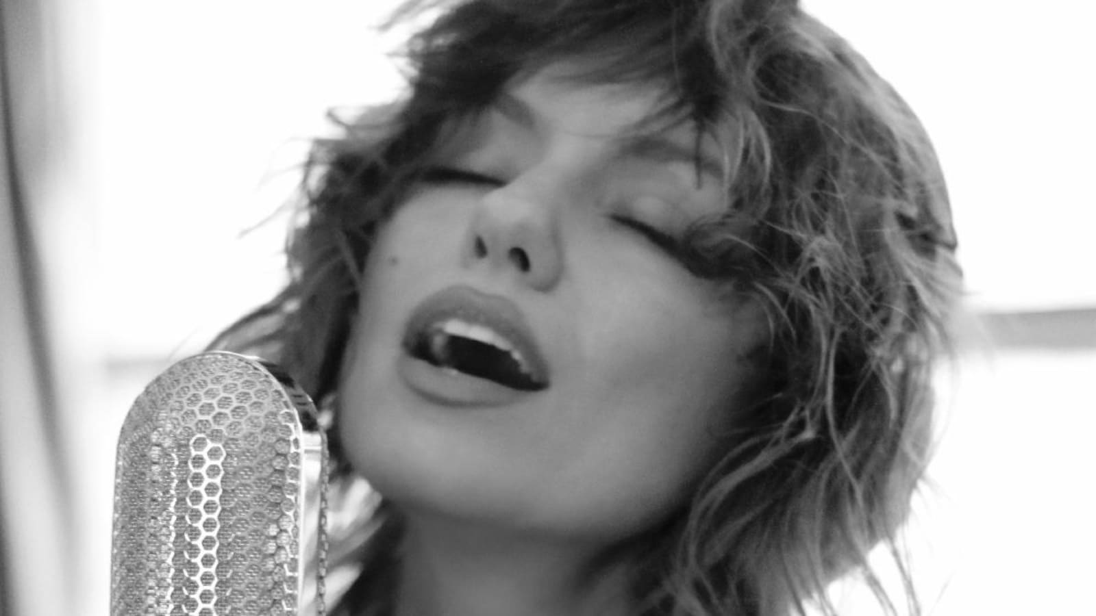 Therese Curatolo Elevates Her Recordings with MXL Microphones