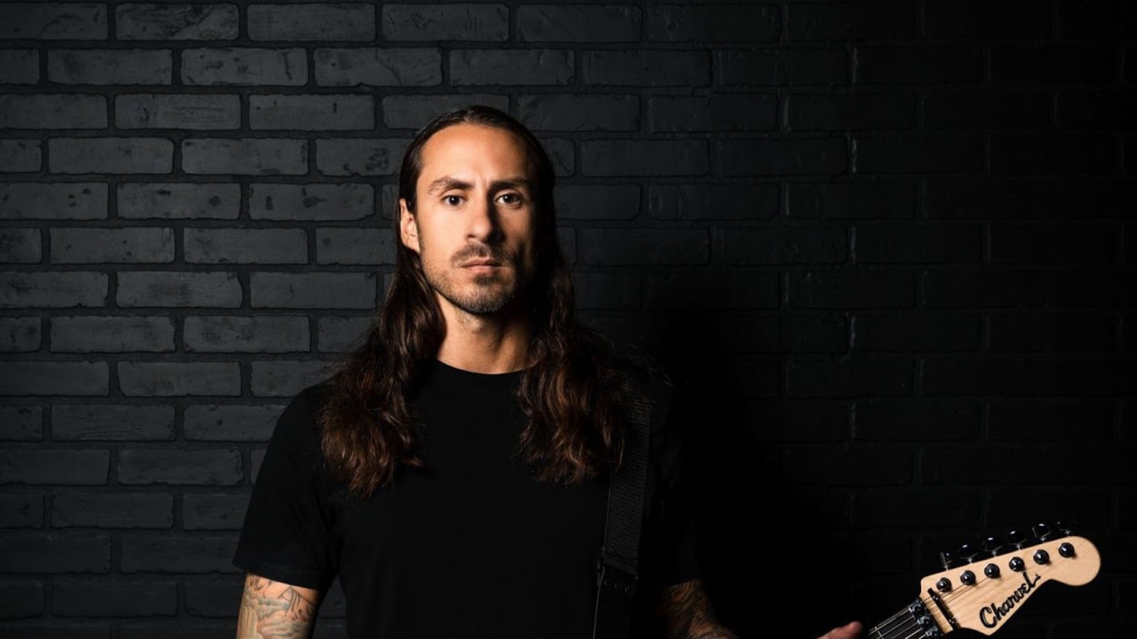 Charvel Launches New Phil Sgrosso Signature Model