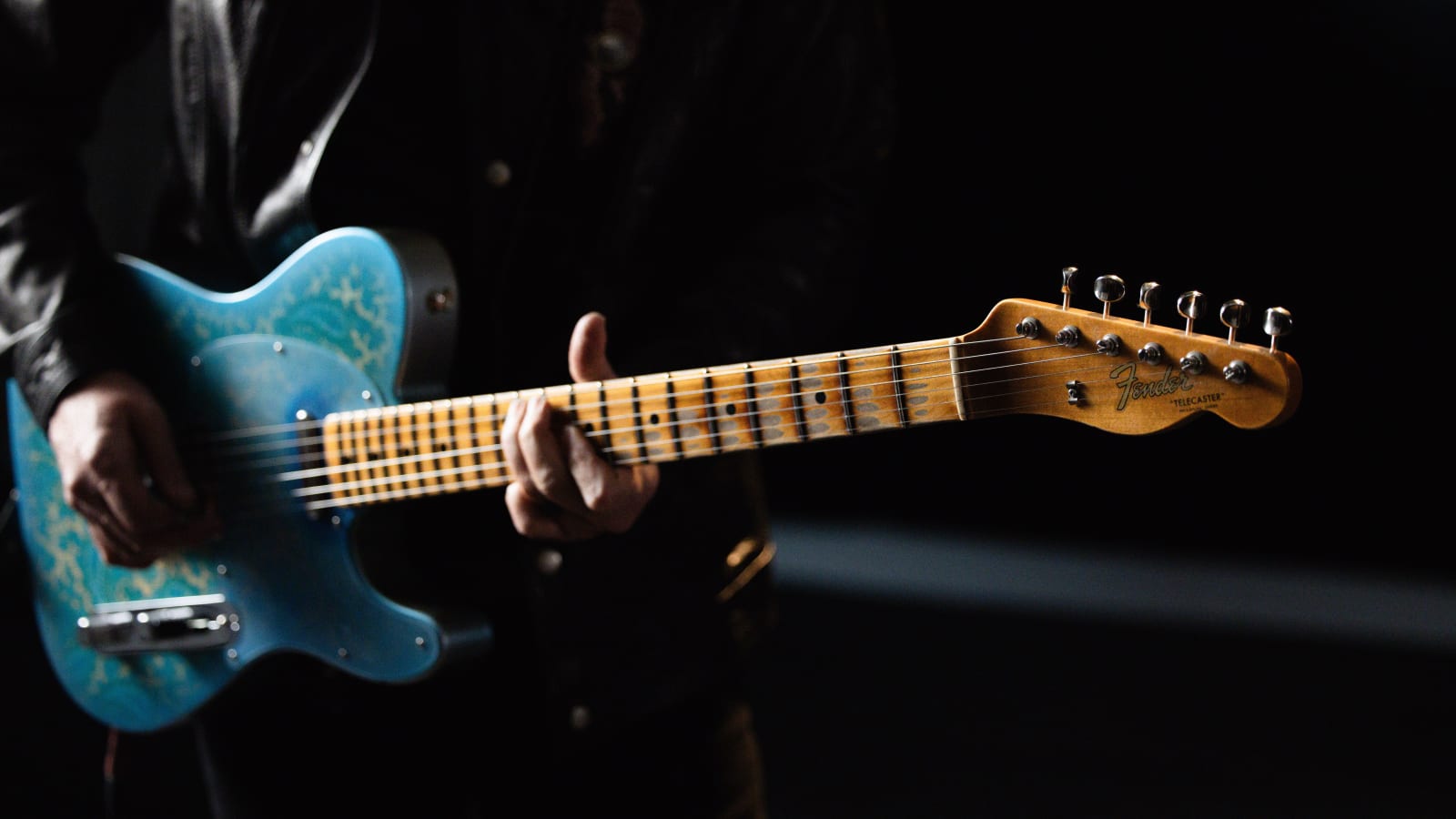 Hercules Stands Debuts Desktop Music Stand