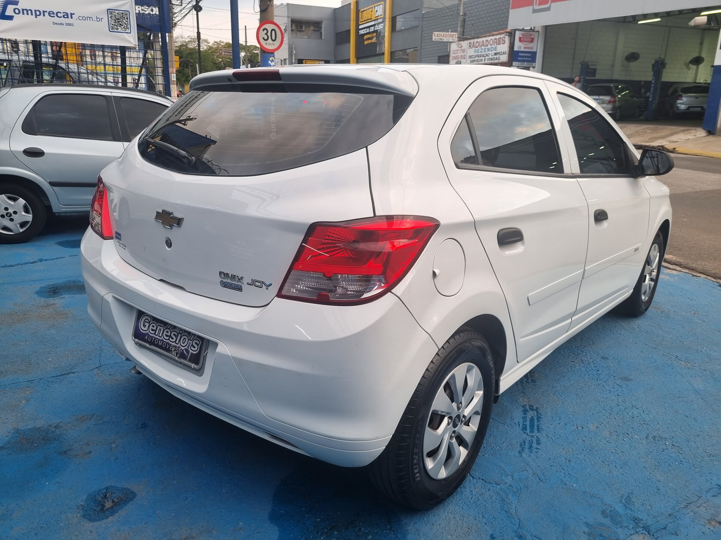 CHEVROLET - ONIX 1.0 8V FLEX 2017 JOY 4 CILINDROS BX KM