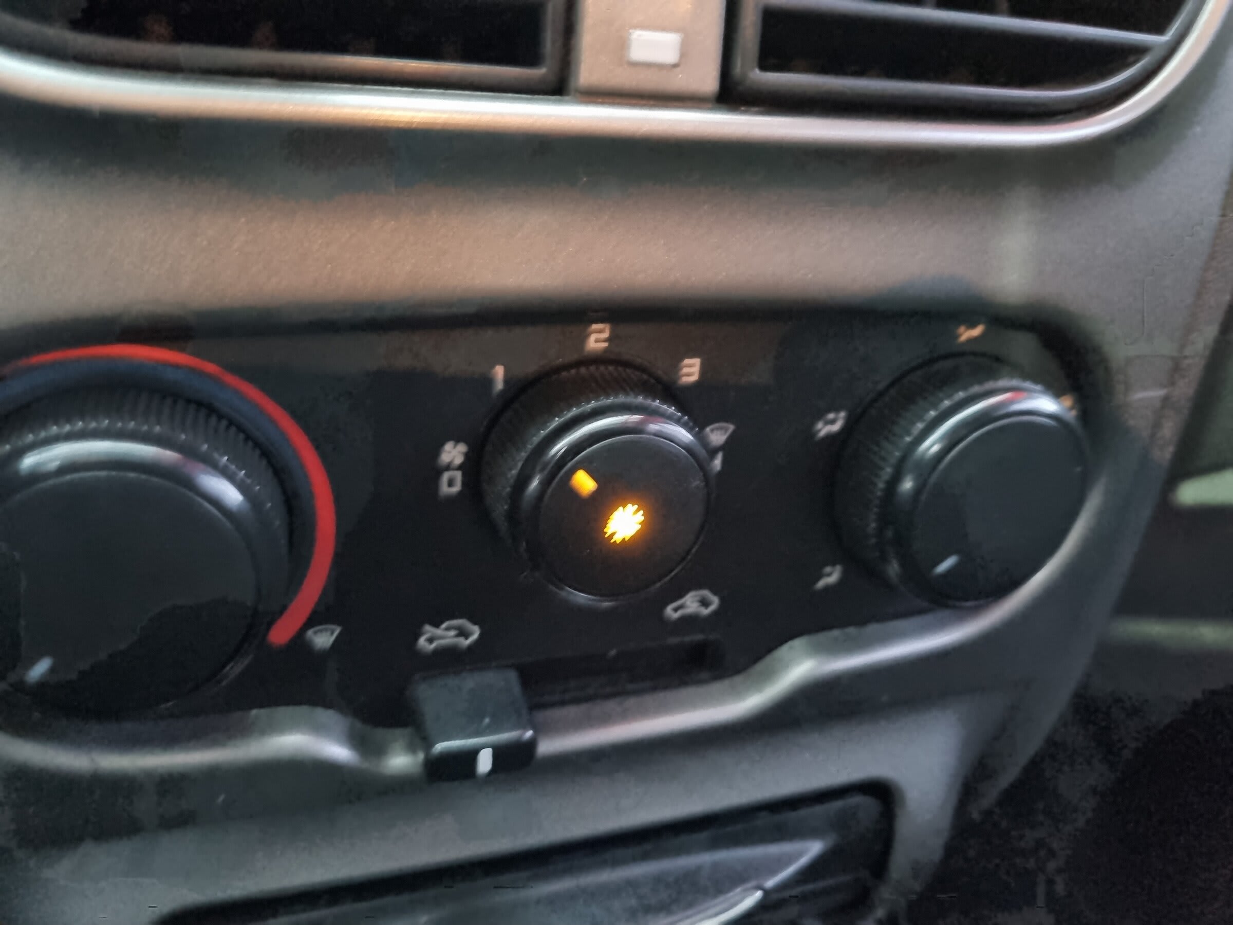 FIAT - PALIO WEEKEND TREKKING 1.6 FLEX 2014 COMPLETA