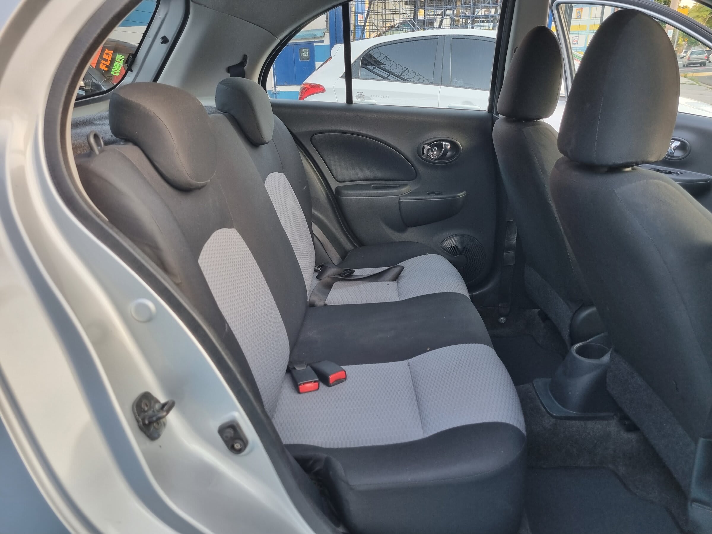 NISSAN - MARCH SV 1.6 FLEX 2014 COMPLETO