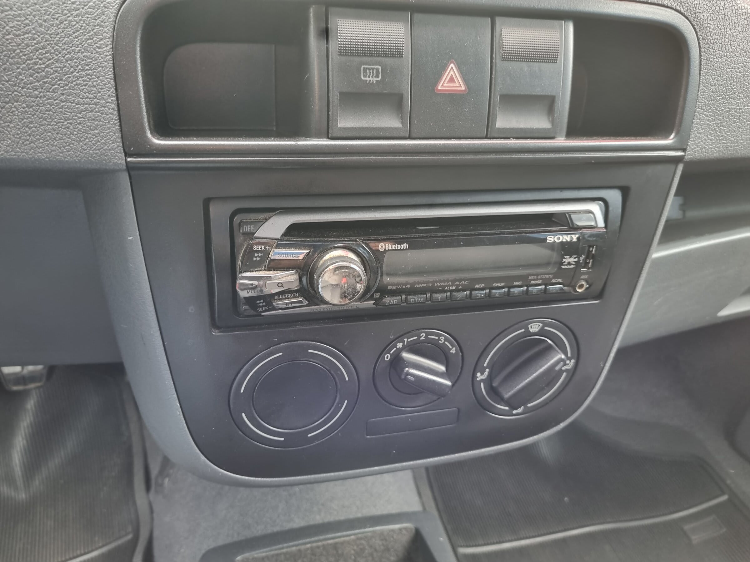 VW - GOL G4 1.0 FLEX 2012 UNICO-DONO