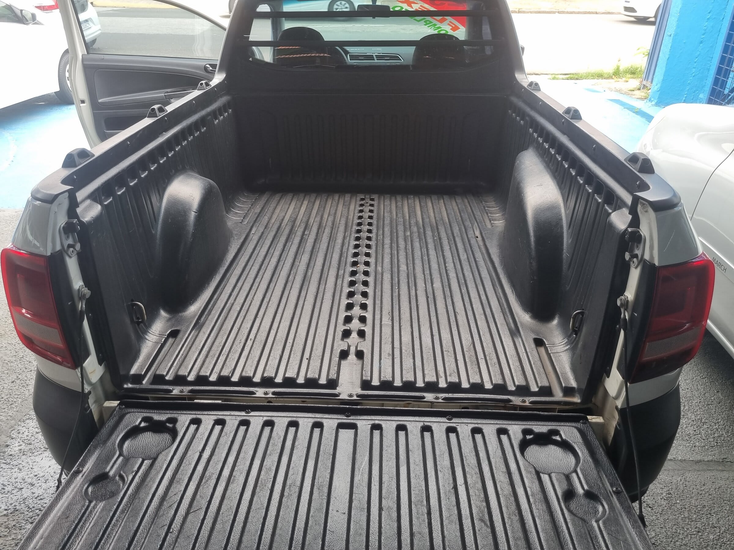 VW - SAVEIRO ROBUST 2023 1.6 MSI COMPLETA