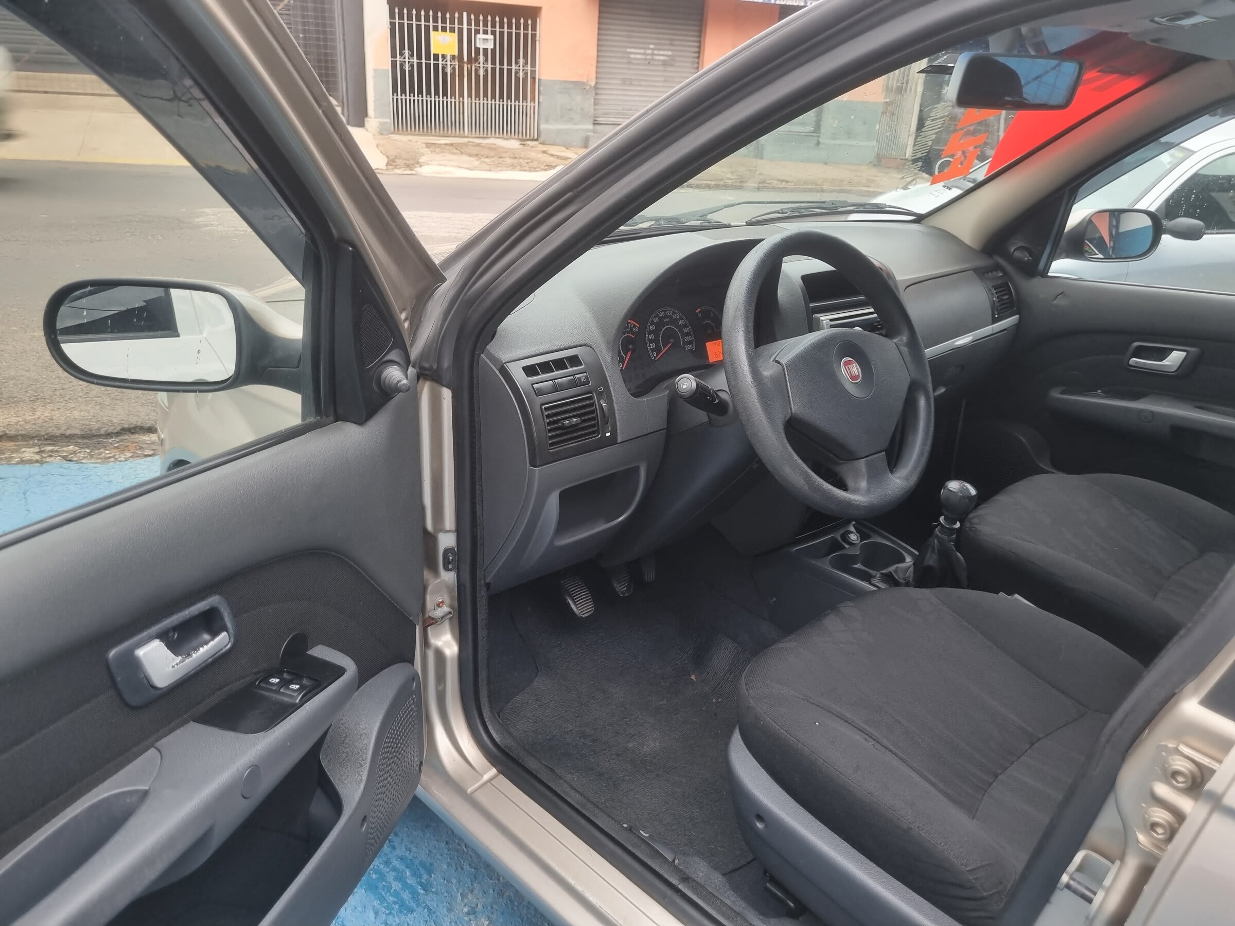 PALIO ELX 4P 2010 DOURADO C/ DIREÇÃO HID