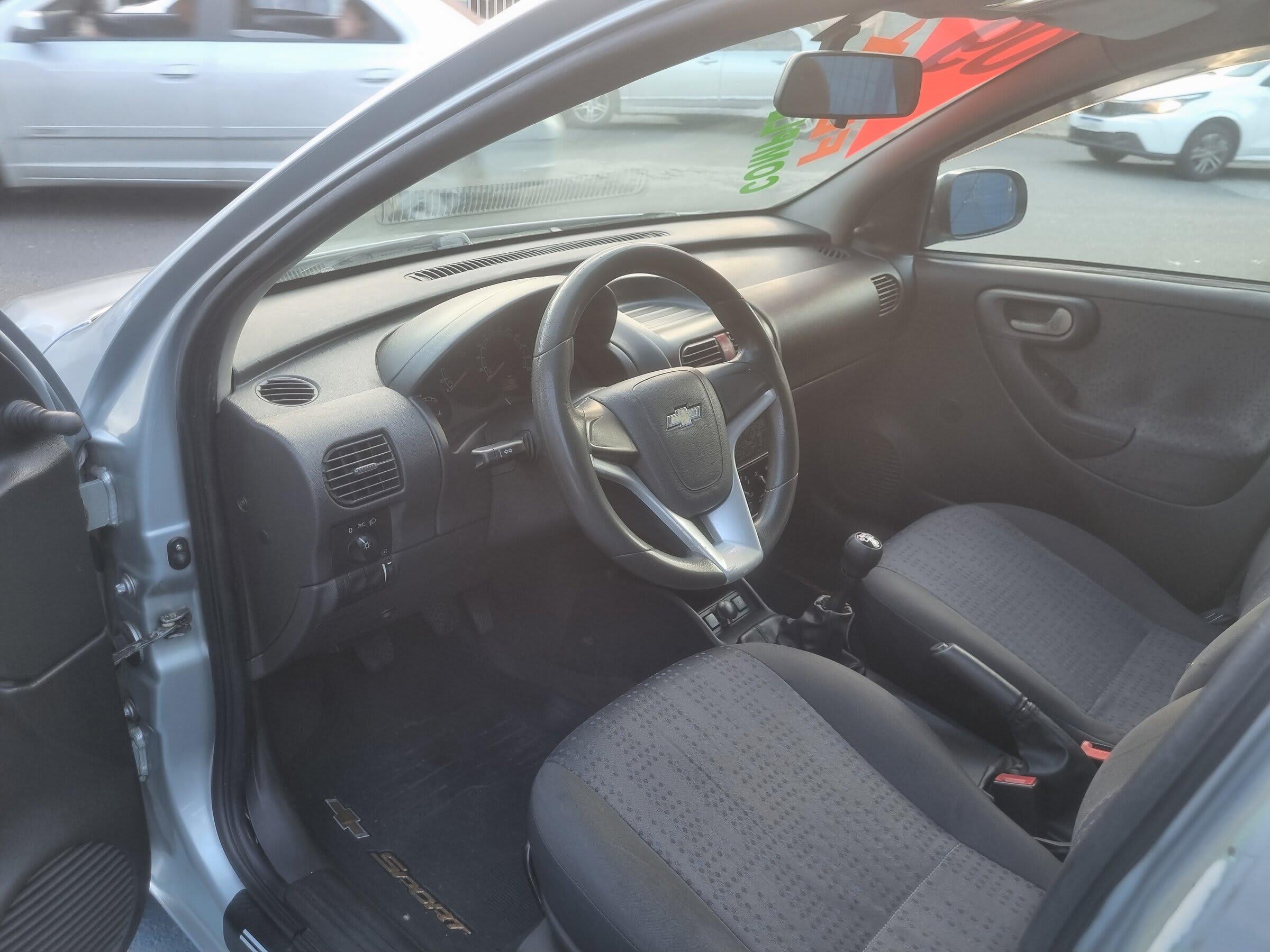 CORSA HATCH MAXX 1.0 2009 COMPLETO PRATA