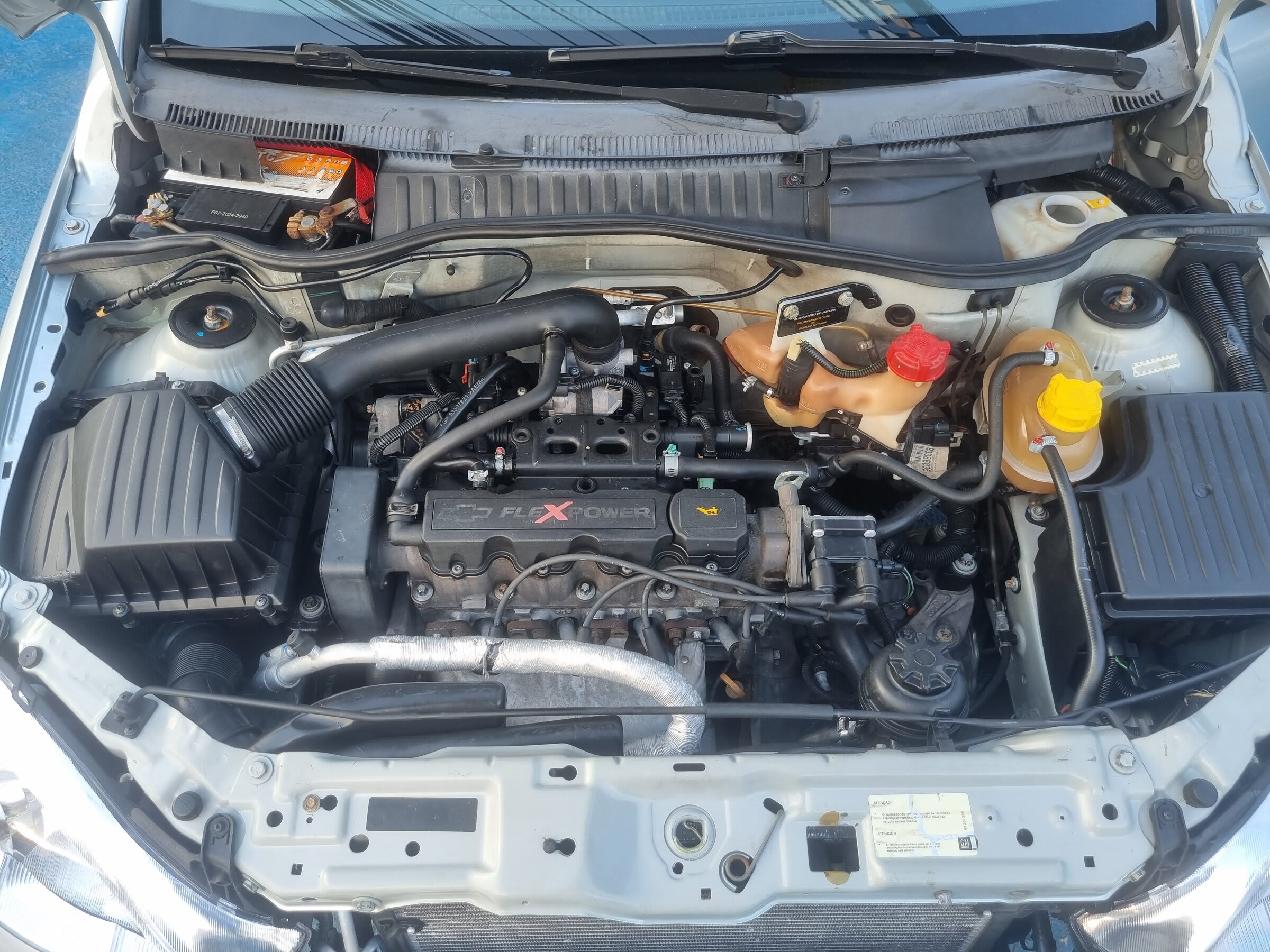 CORSA HATCH MAXX 1.0 2009 COMPLETO PRATA
