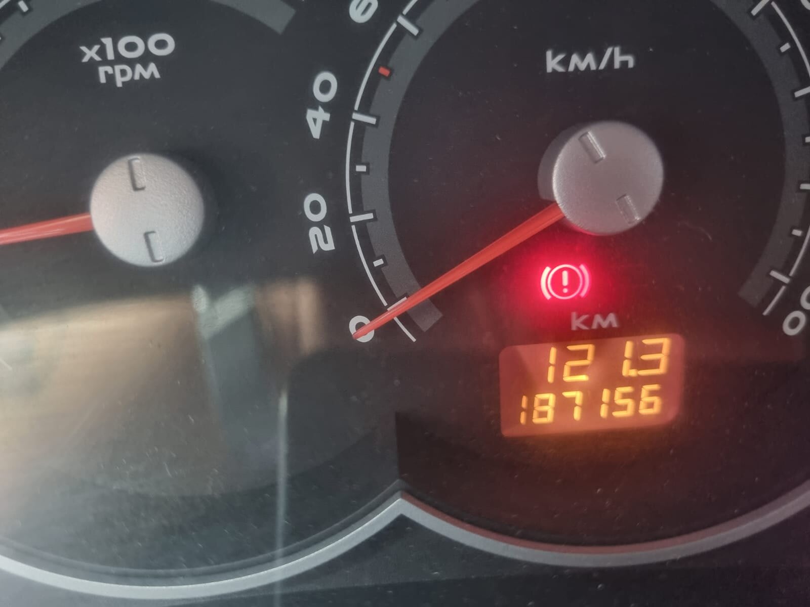 PRISMA MAXX 1.4 2011 PRATA C/ DIREÇÃO HID