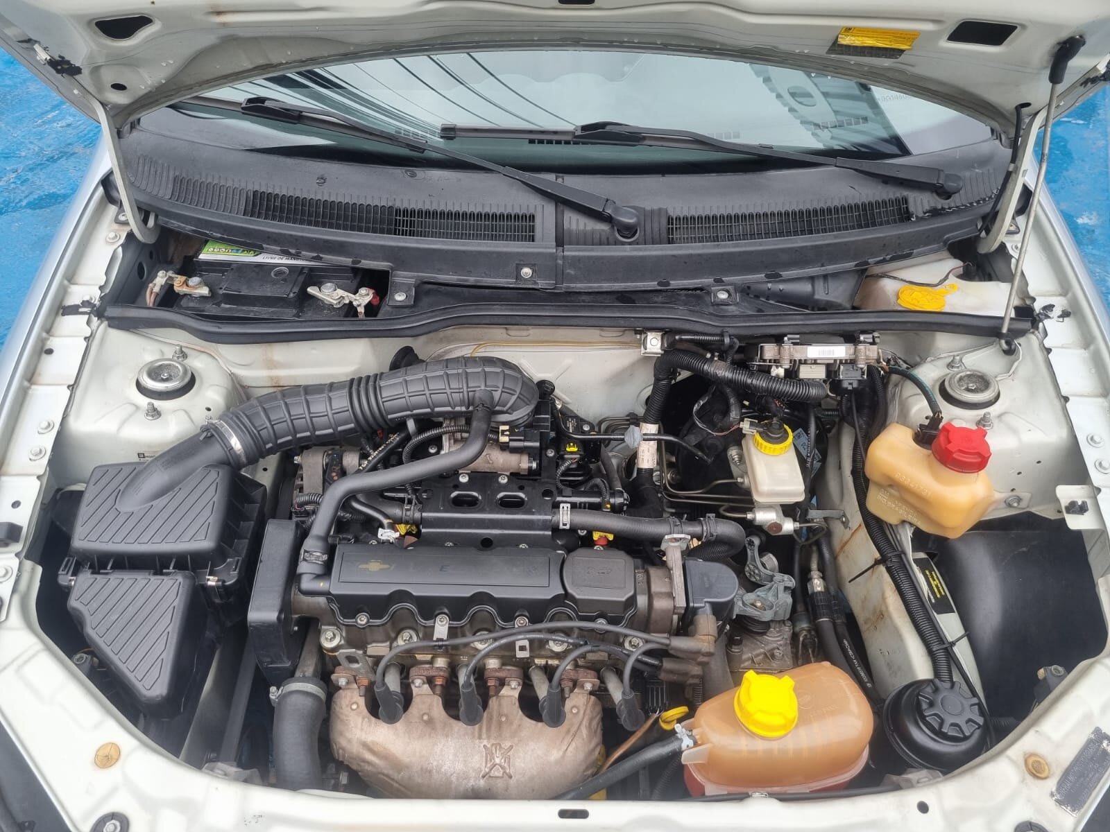 PRISMA MAXX 1.4 2011 PRATA C/ DIREÇÃO HID