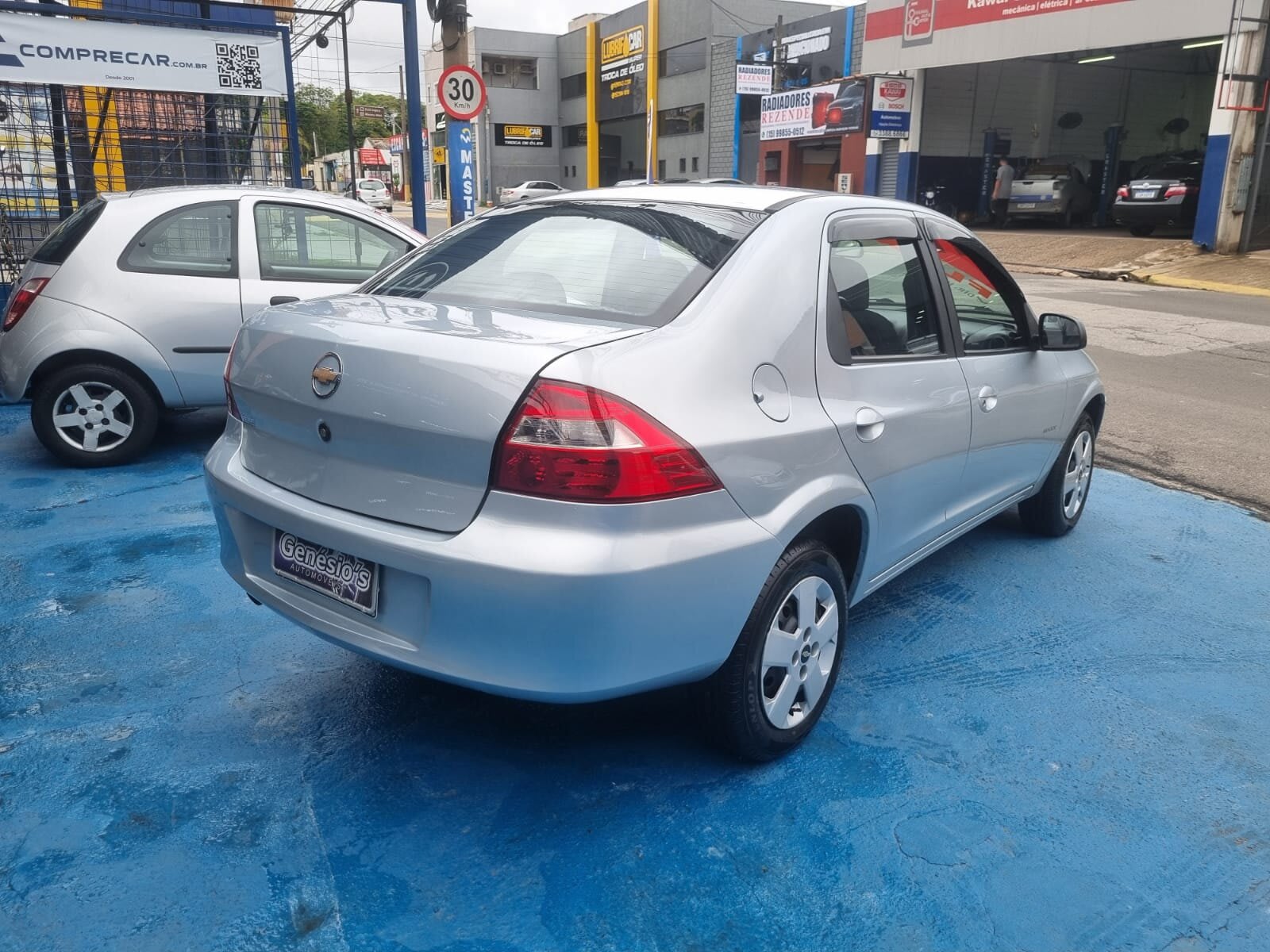 PRISMA MAXX 1.4 2011 PRATA C/ DIREÇÃO HID
