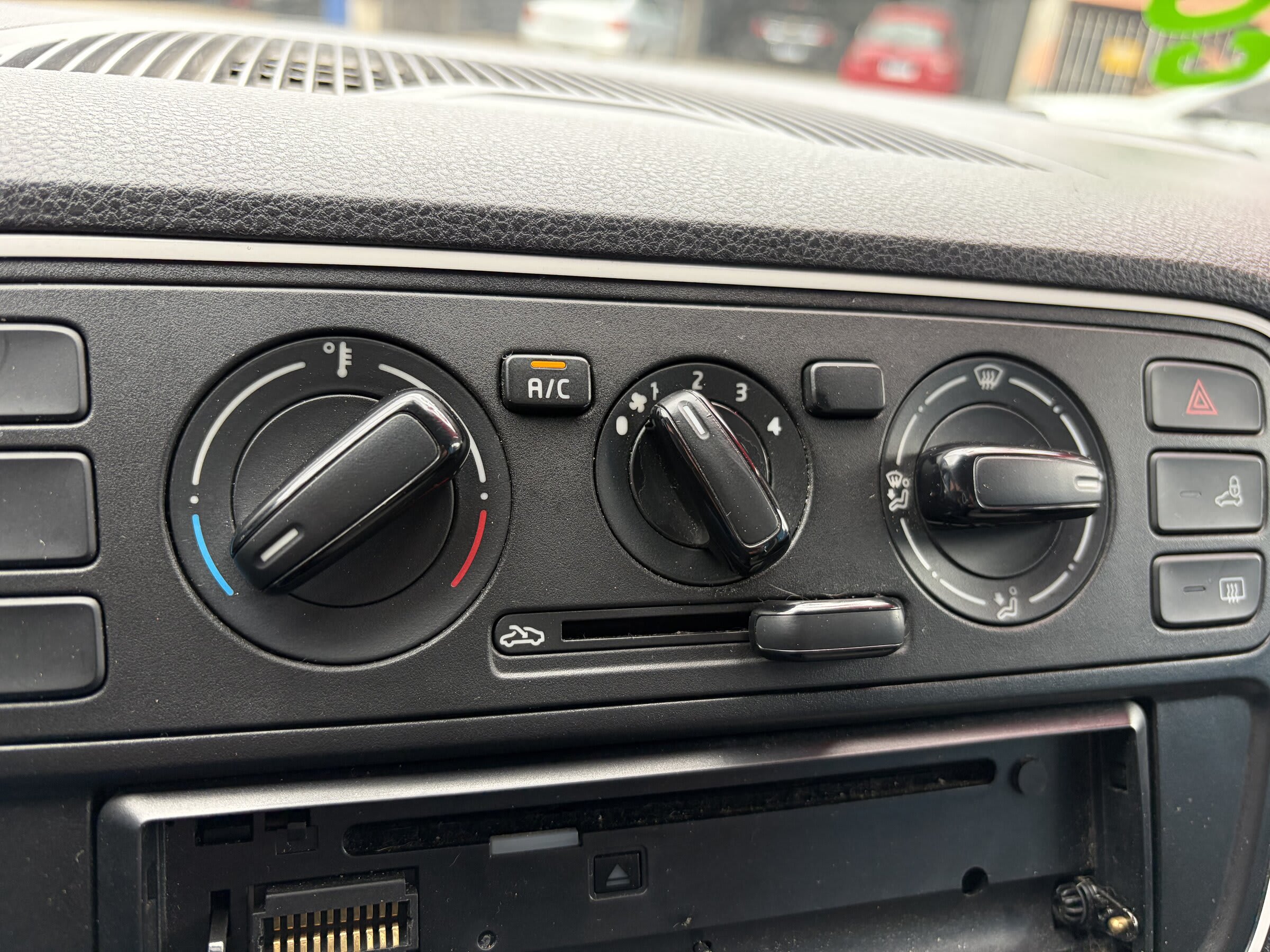 VW - UP TAKE 1.0 FLEX 2015 COMPLETO