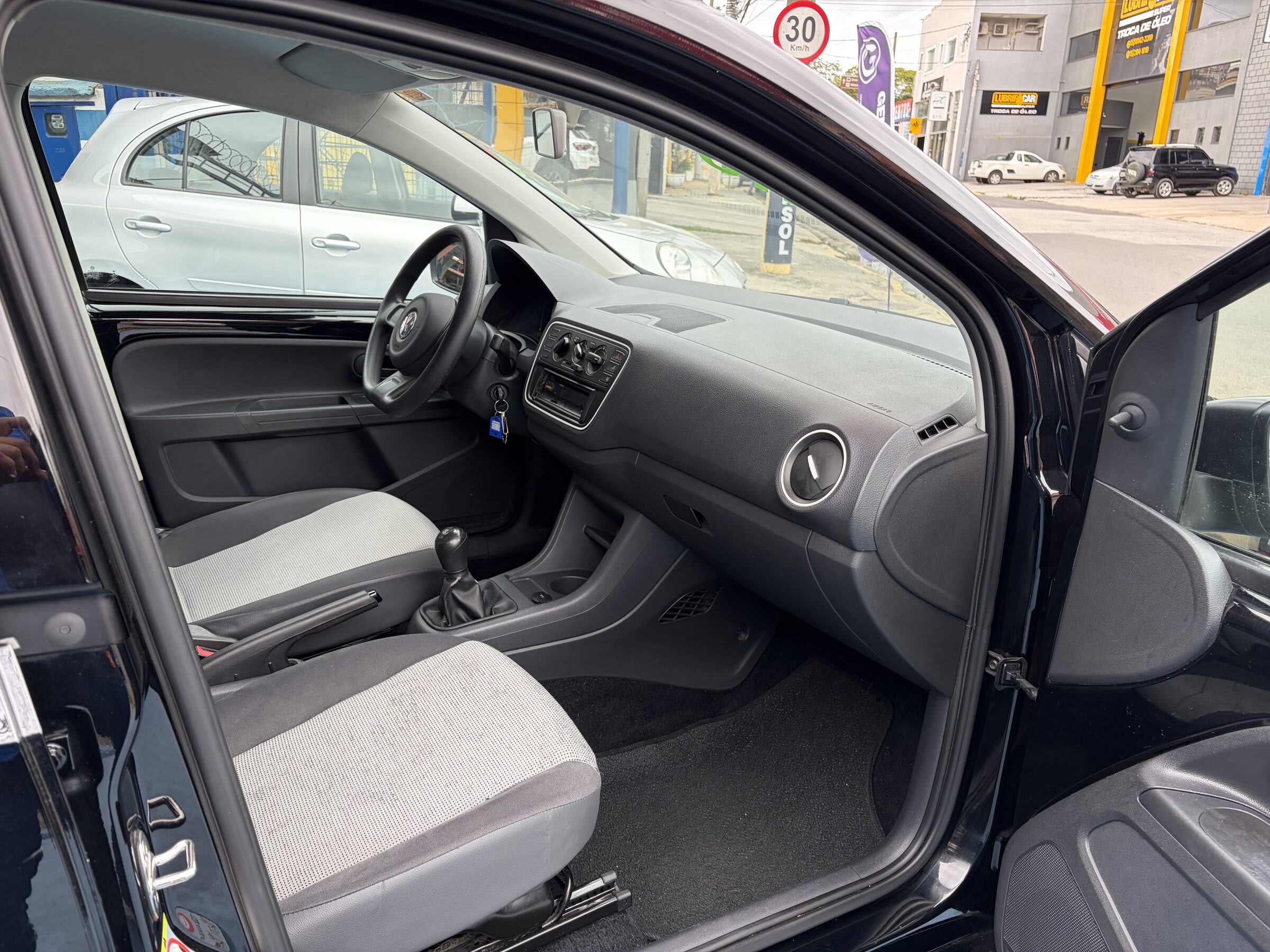 VW - UP TAKE 1.0 FLEX 2015 COMPLETO