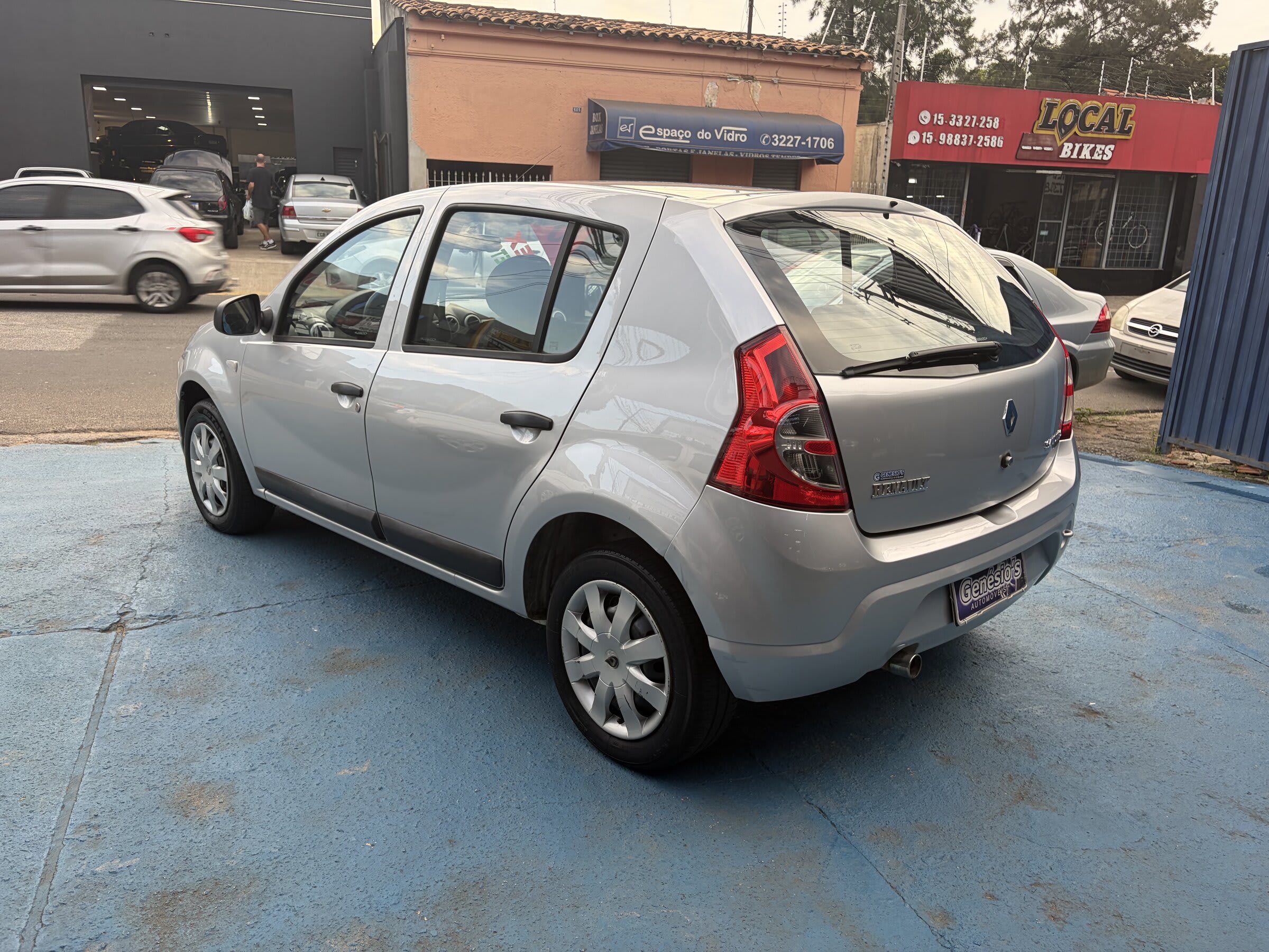 SANDERO EXPRESSION 1.6 2010 PRATA COMPLETO