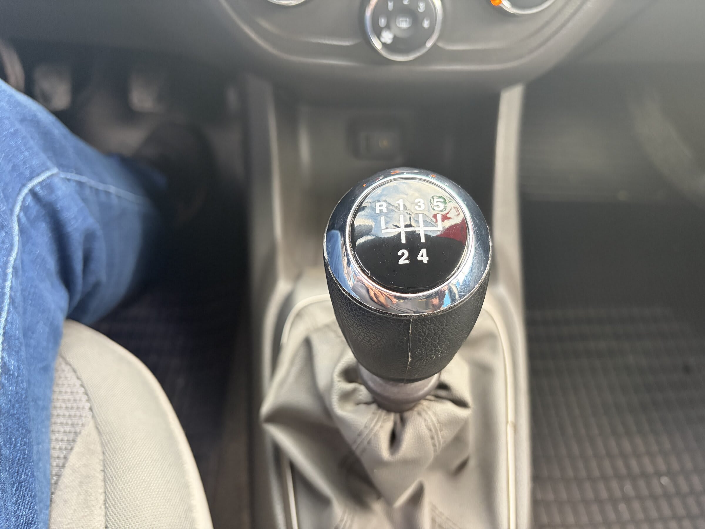 COBALT LTZ 1.4 CINZA 2015 COMPLETO MANUAL