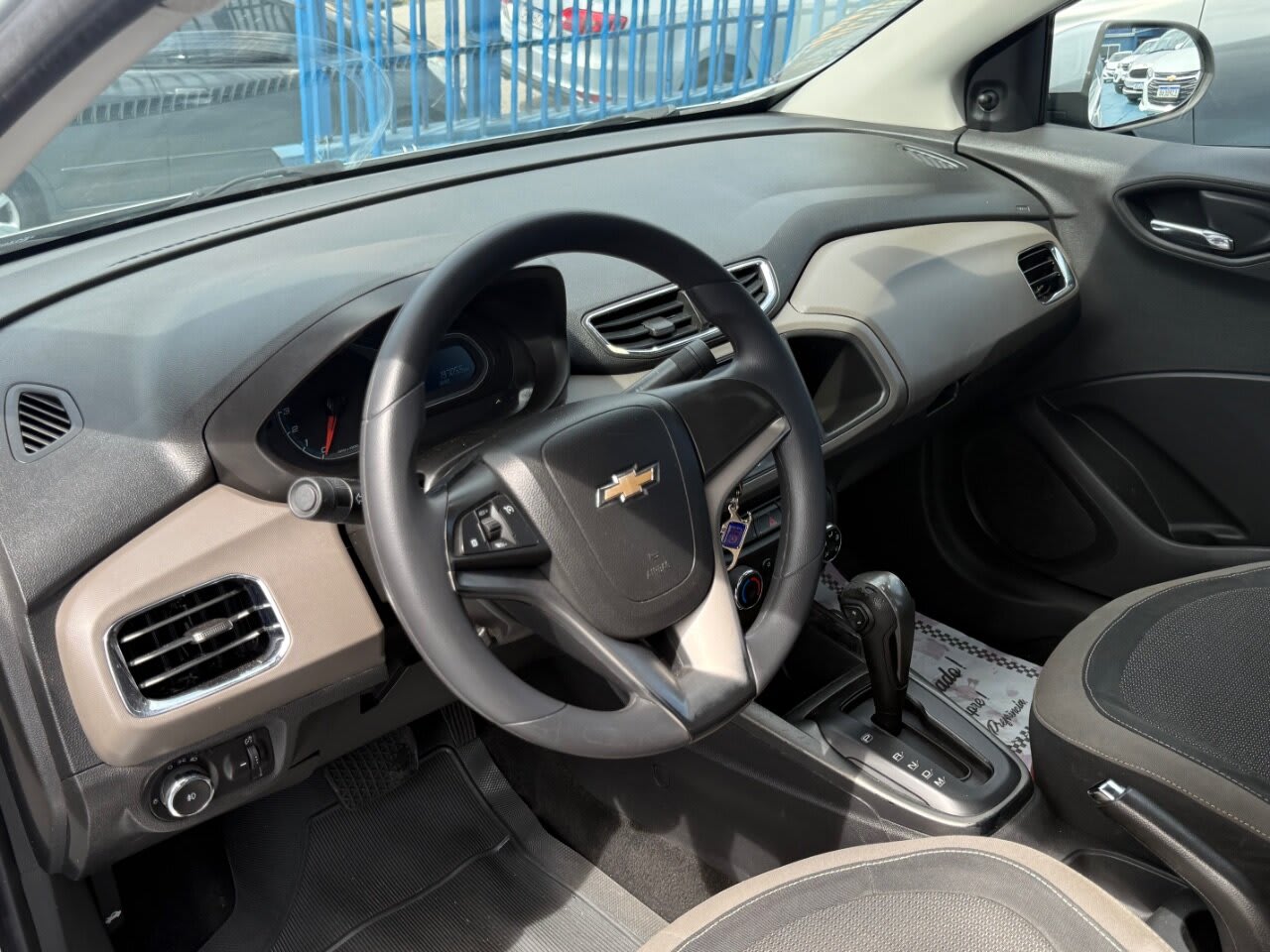PRISMA LT 1.4 2014 AUTOMÁTICO