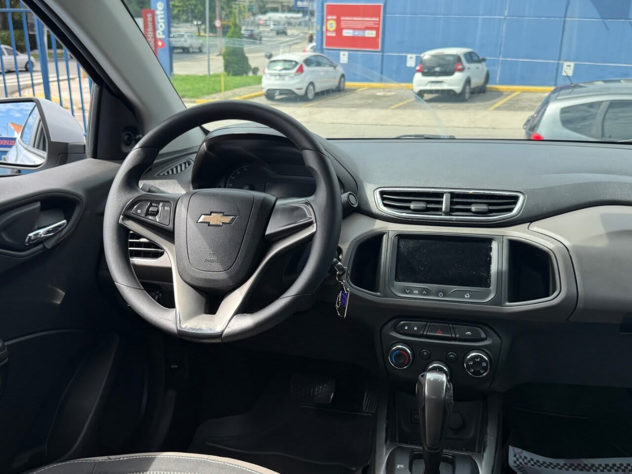 PRISMA LT 1.4 2014 AUTOMÁTICO