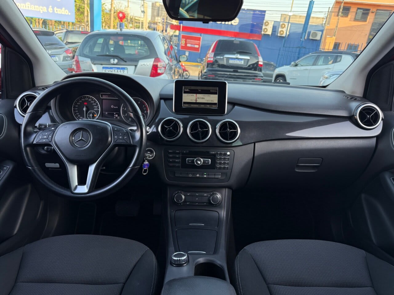 MERCEDES B200 1.6 TURBO 2013 AUTOMÁTICO