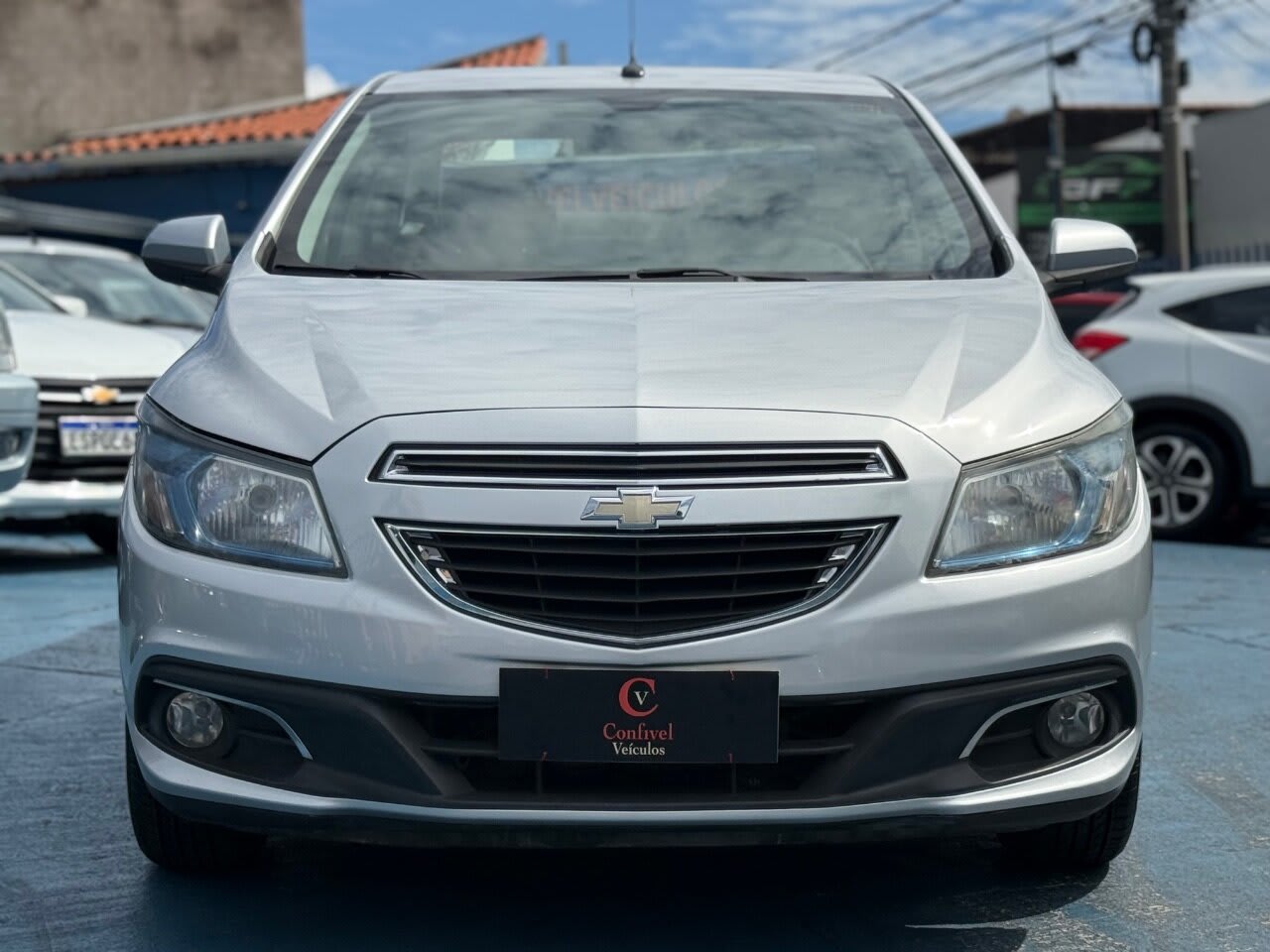 PRISMA LT 1.4 2014 AUTOMÁTICO
