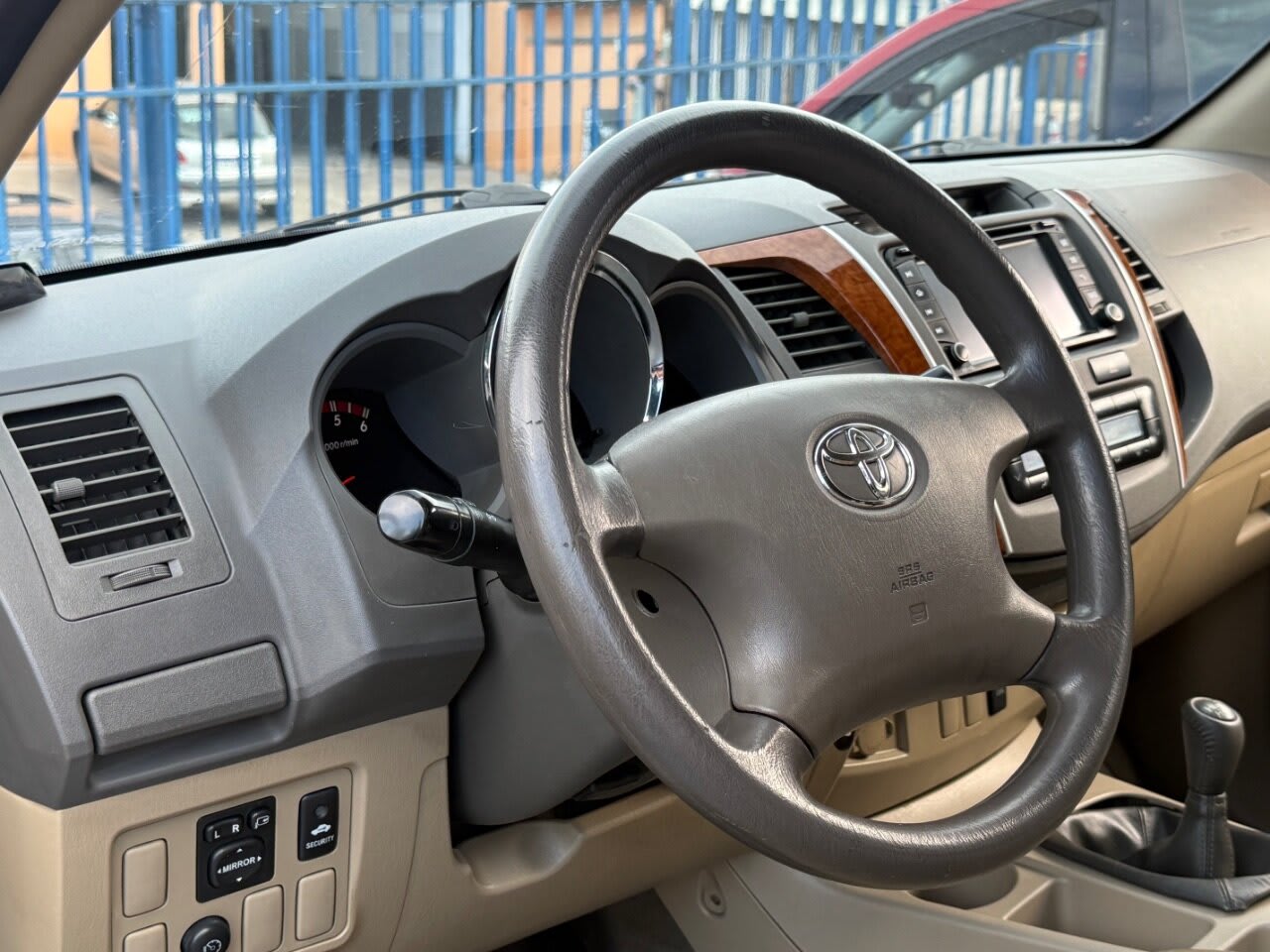 HILUX SW4 SRV 3.0 DIESEL 2009 7 LUGARES