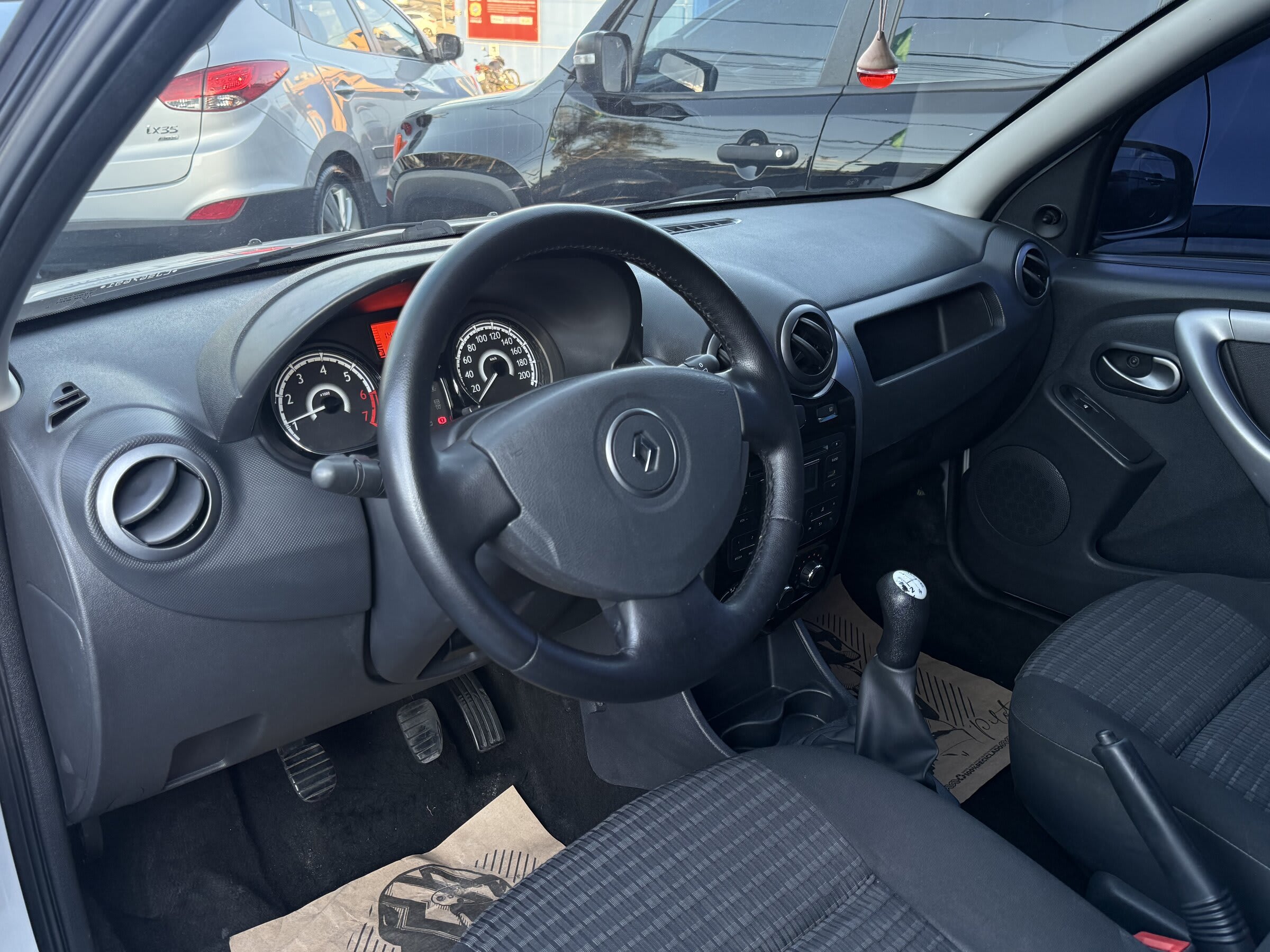 Sandero 1.0 2012 COMPLETO