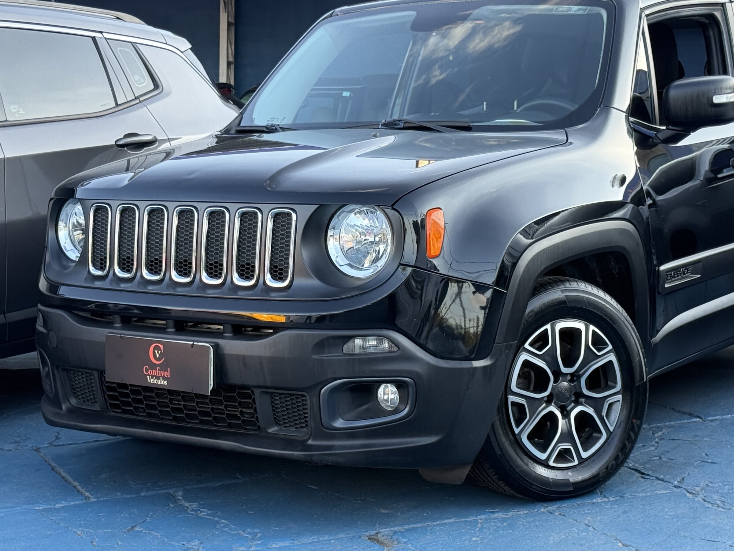 RENEGADE 1.8 2017 AUTOMÁTICA