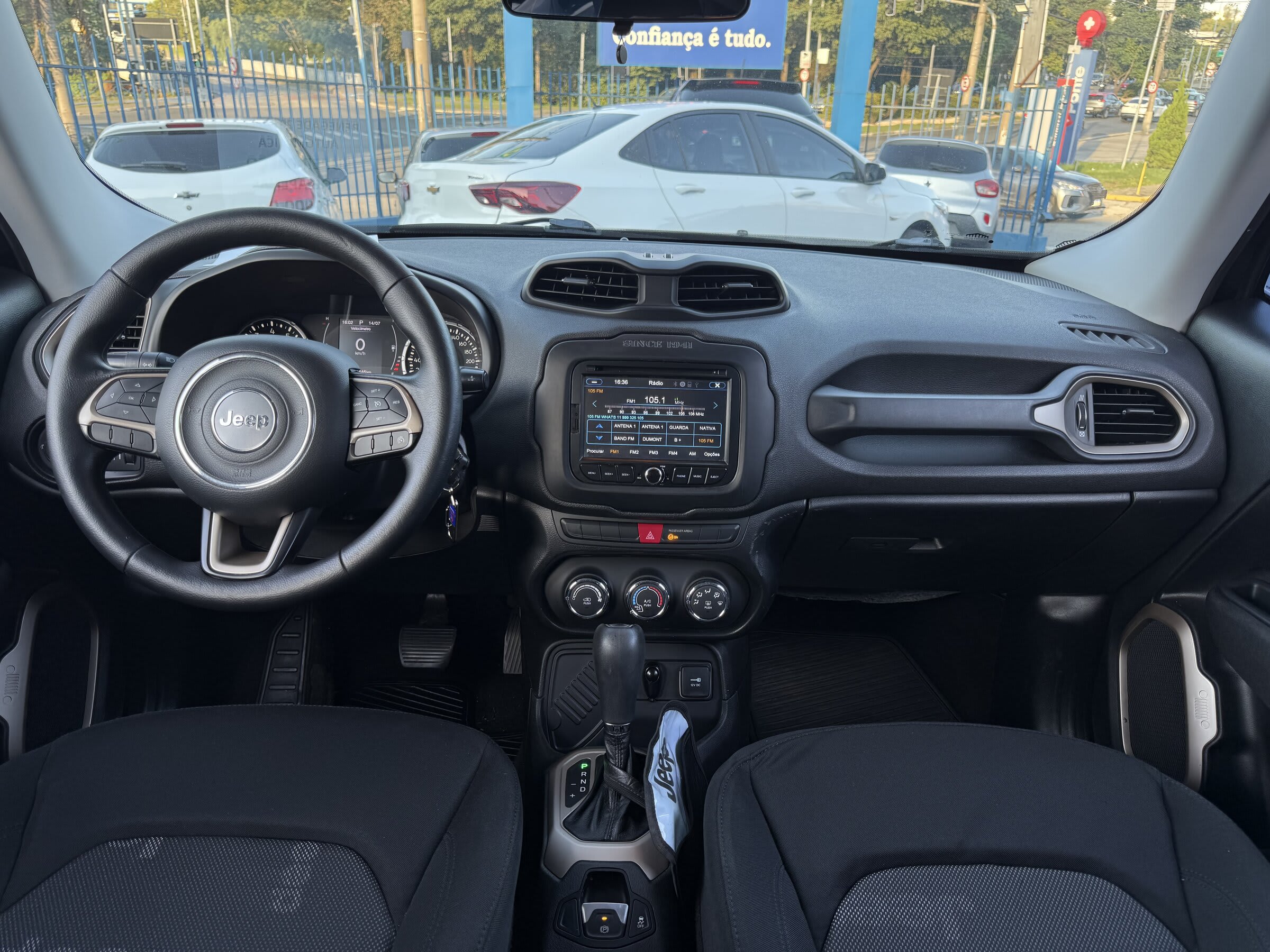 RENEGADE 1.8 2017 AUTOMÁTICA