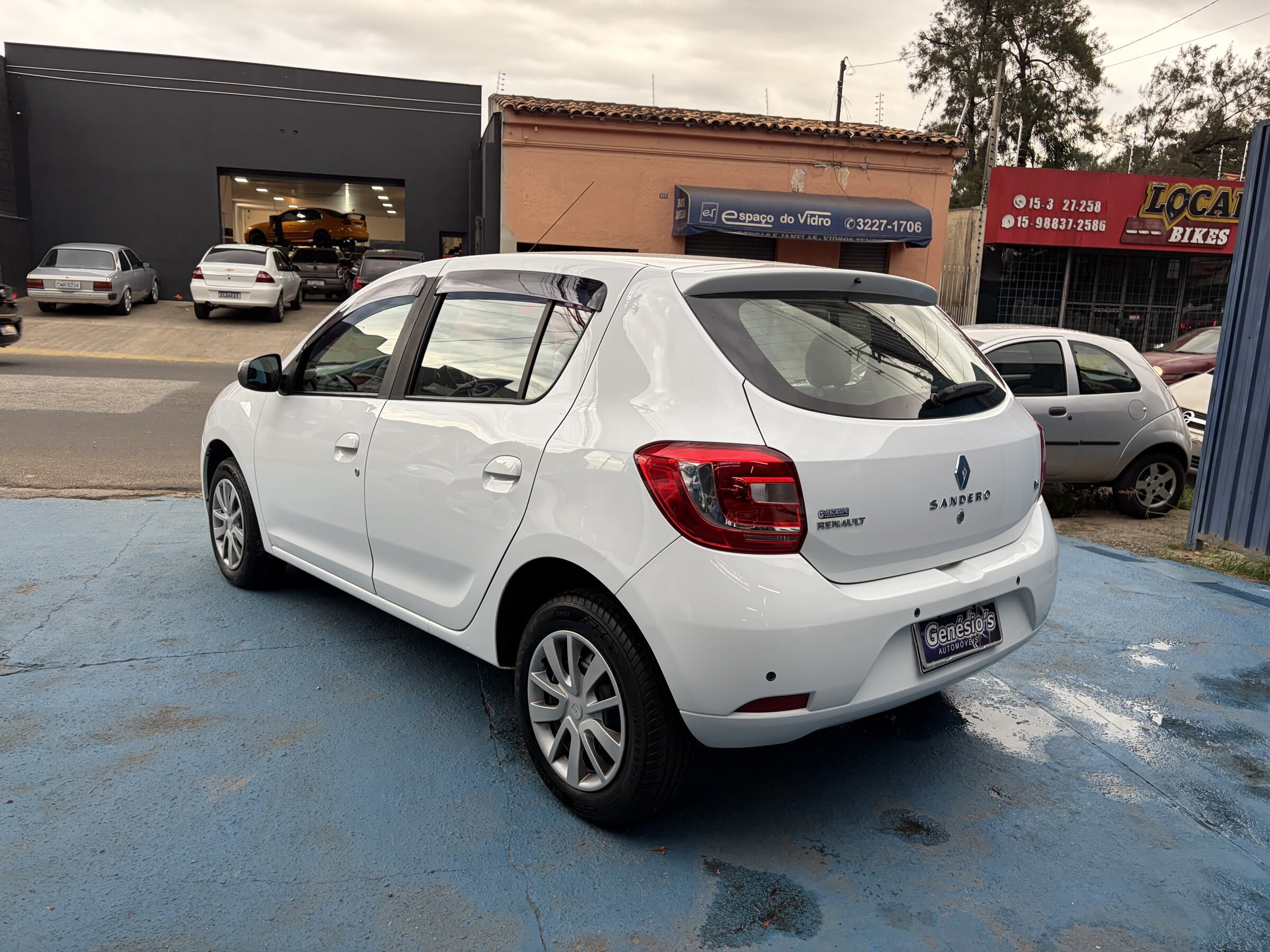 SANDERO EXPRESSION 1.6 2015 BRANCO COMPLETO