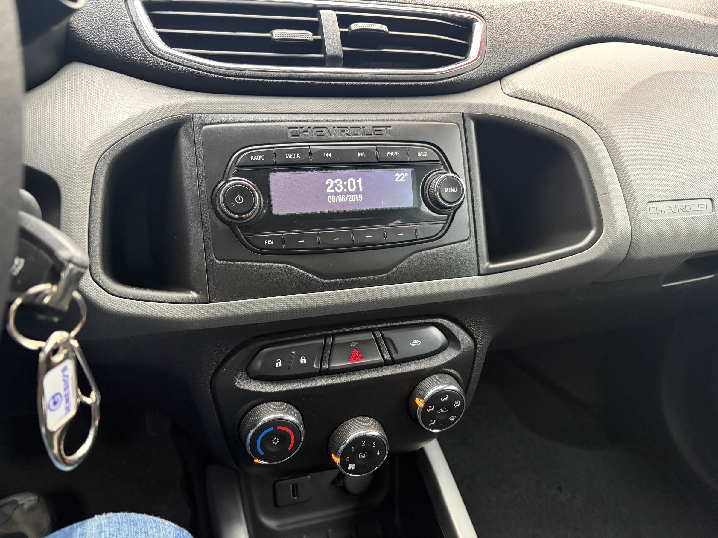 GM / ÔNIX LT 1.0 2019 COMPLETO