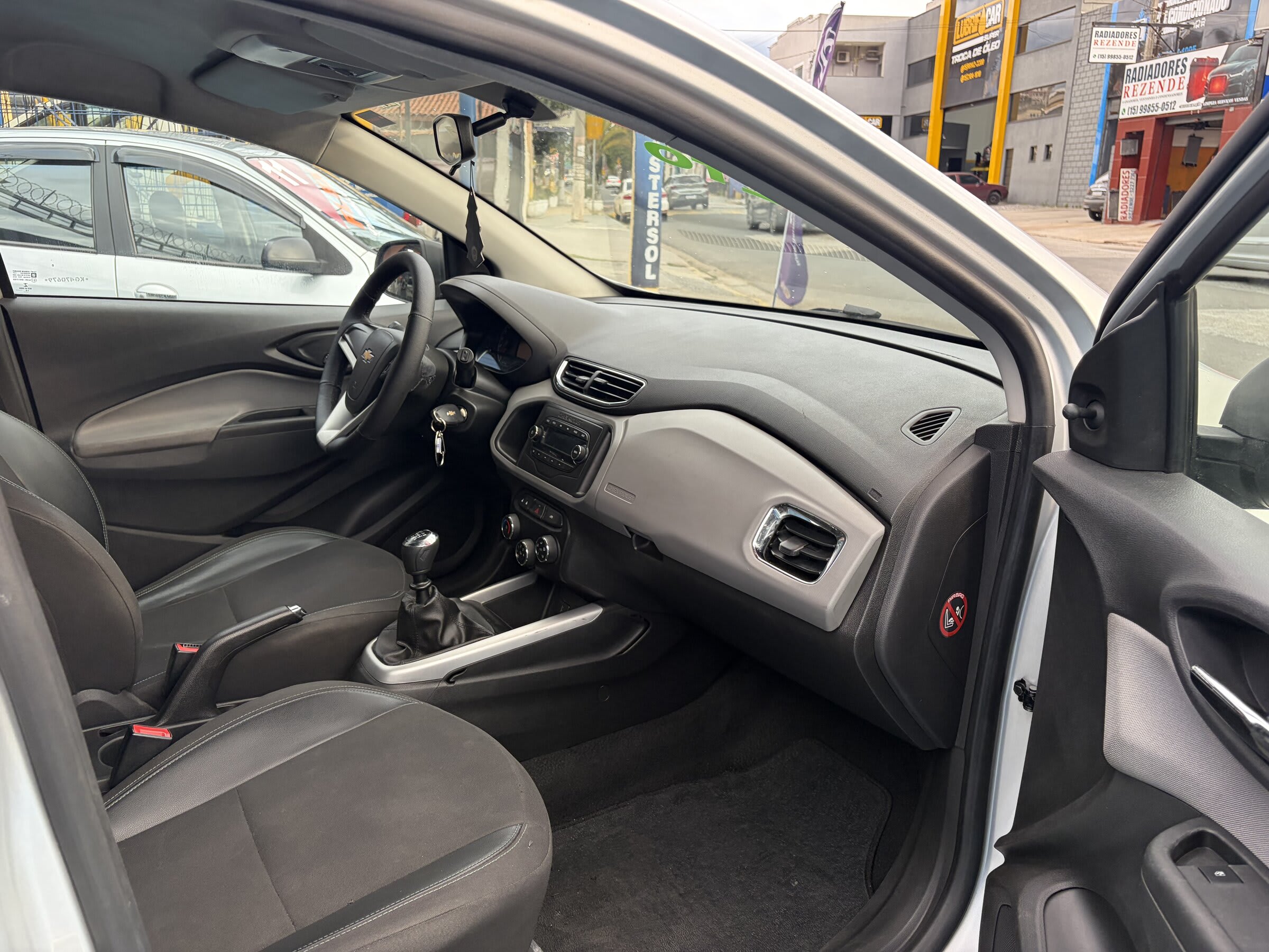 GM / ÔNIX LT 1.0 2019 COMPLETO