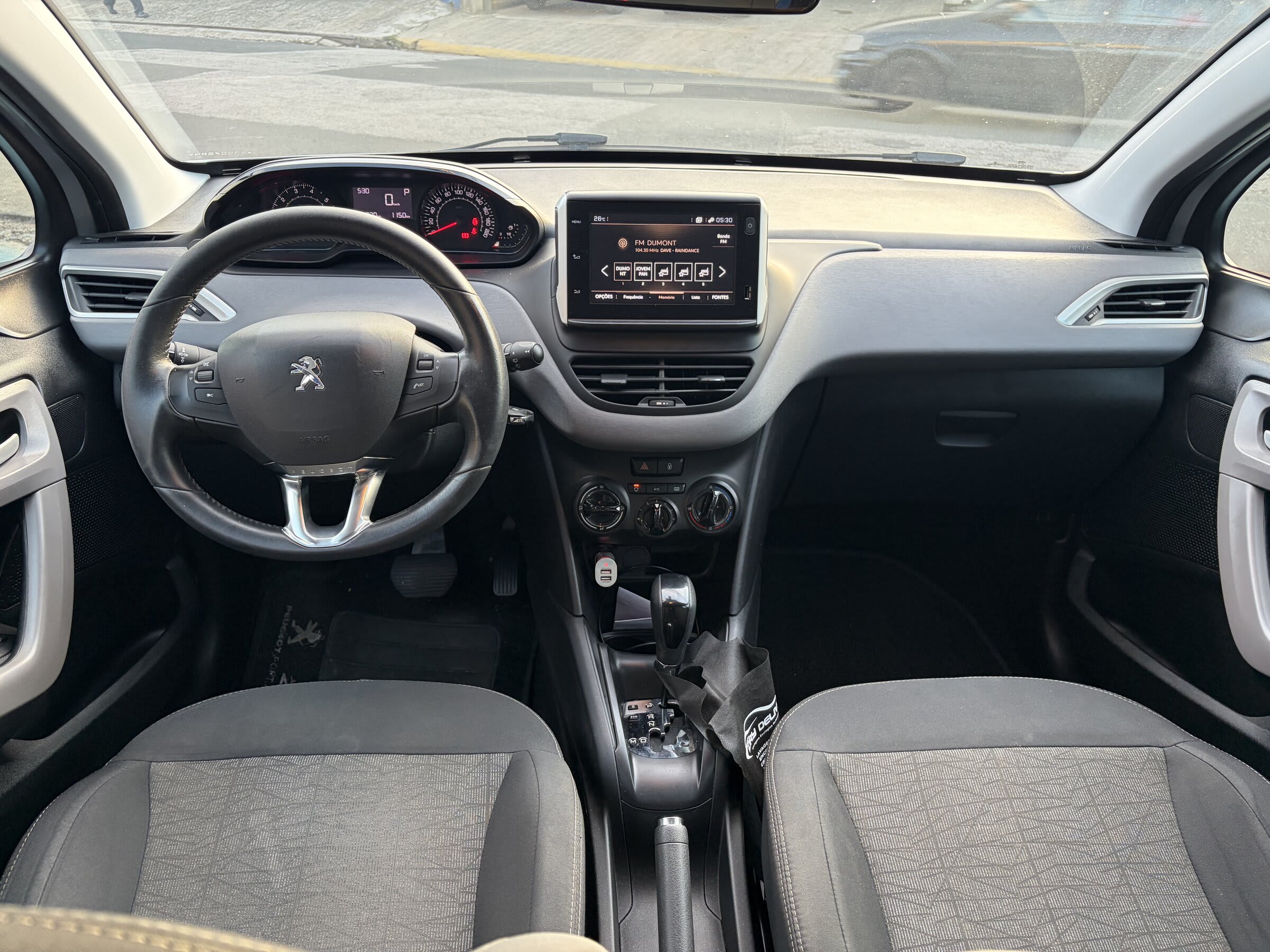PEUGEOT 208 / ACTIVE 2019 AUTOMÁTICO
