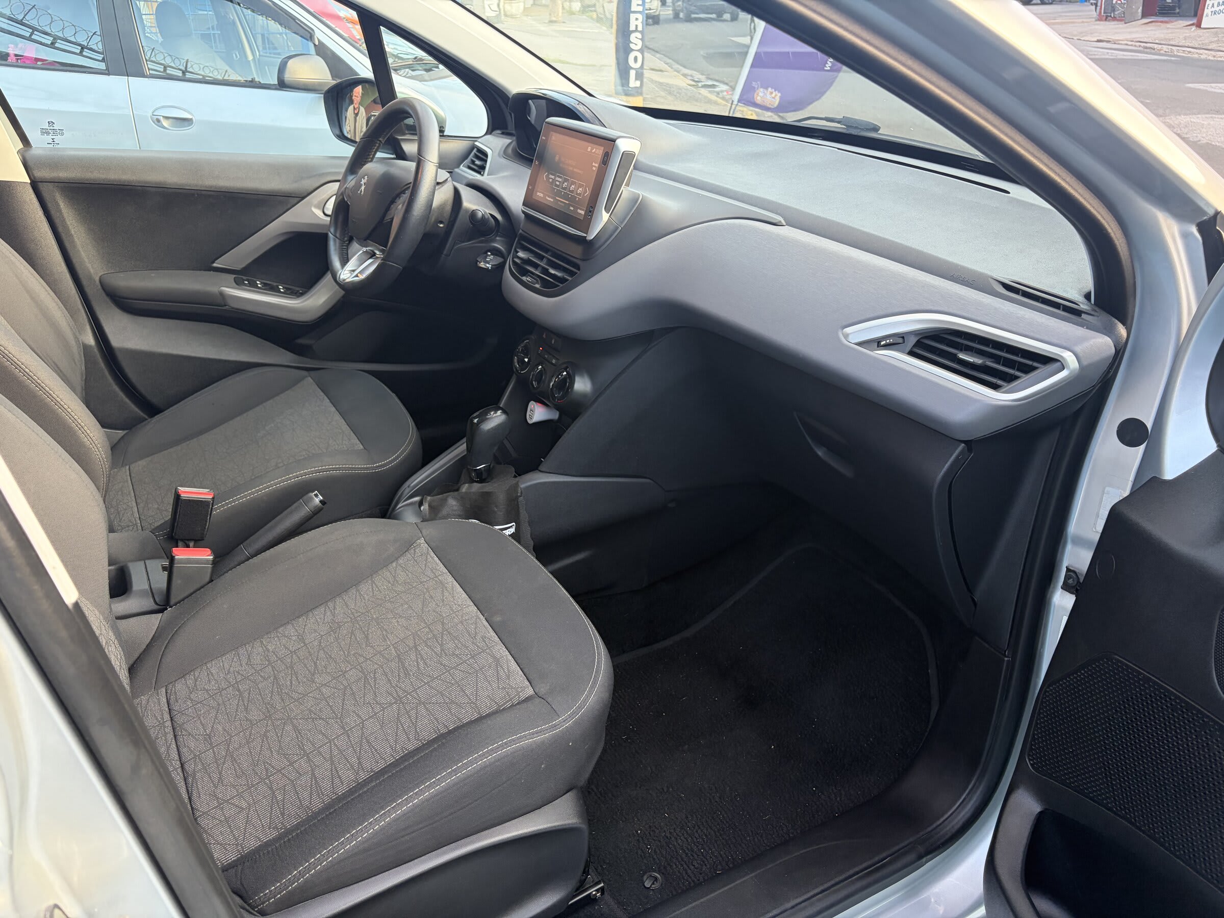 PEUGEOT 208 / ACTIVE 2019 AUTOMÁTICO
